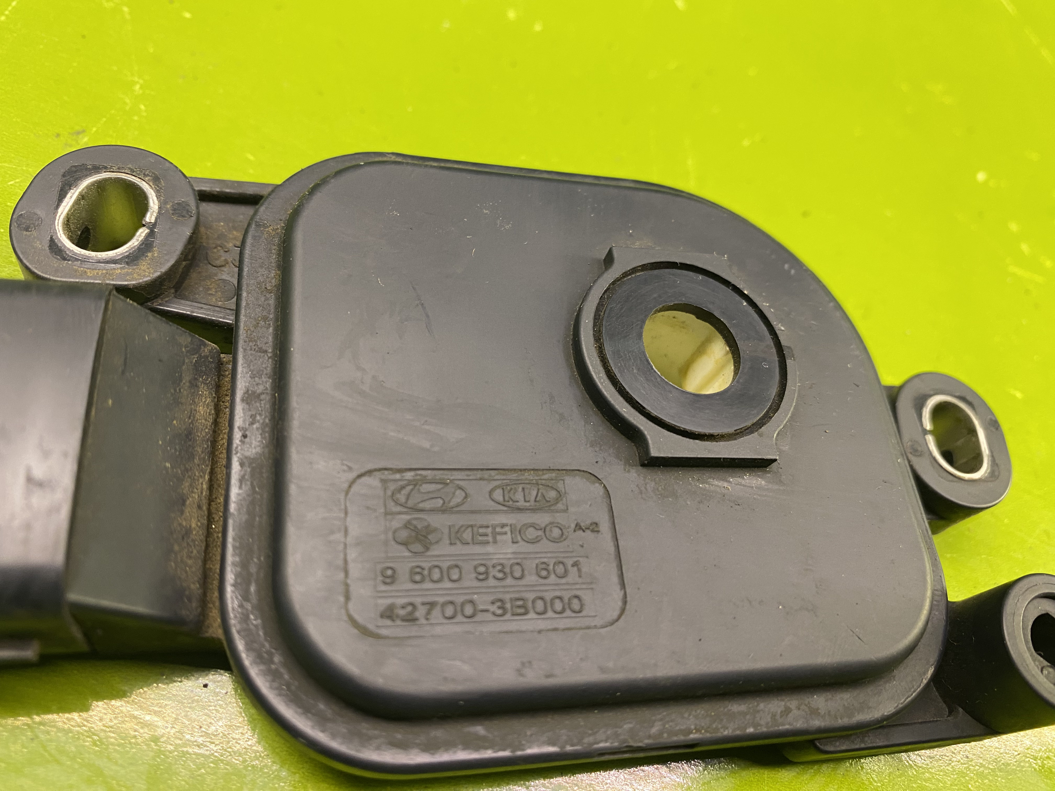 سلکتور بازدارنده سانتافه - آزرا