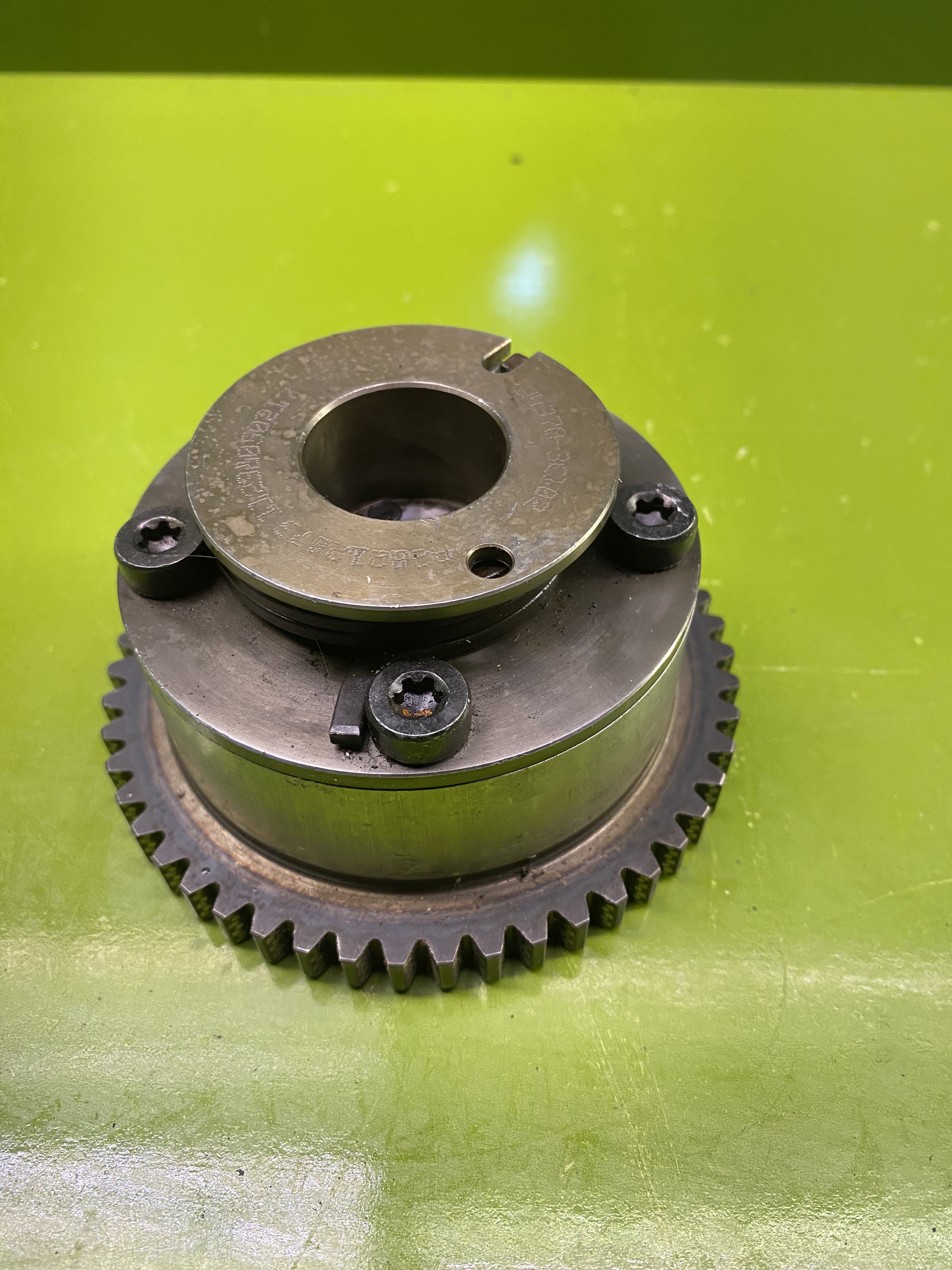 اگزوز میل بادامکCVVT