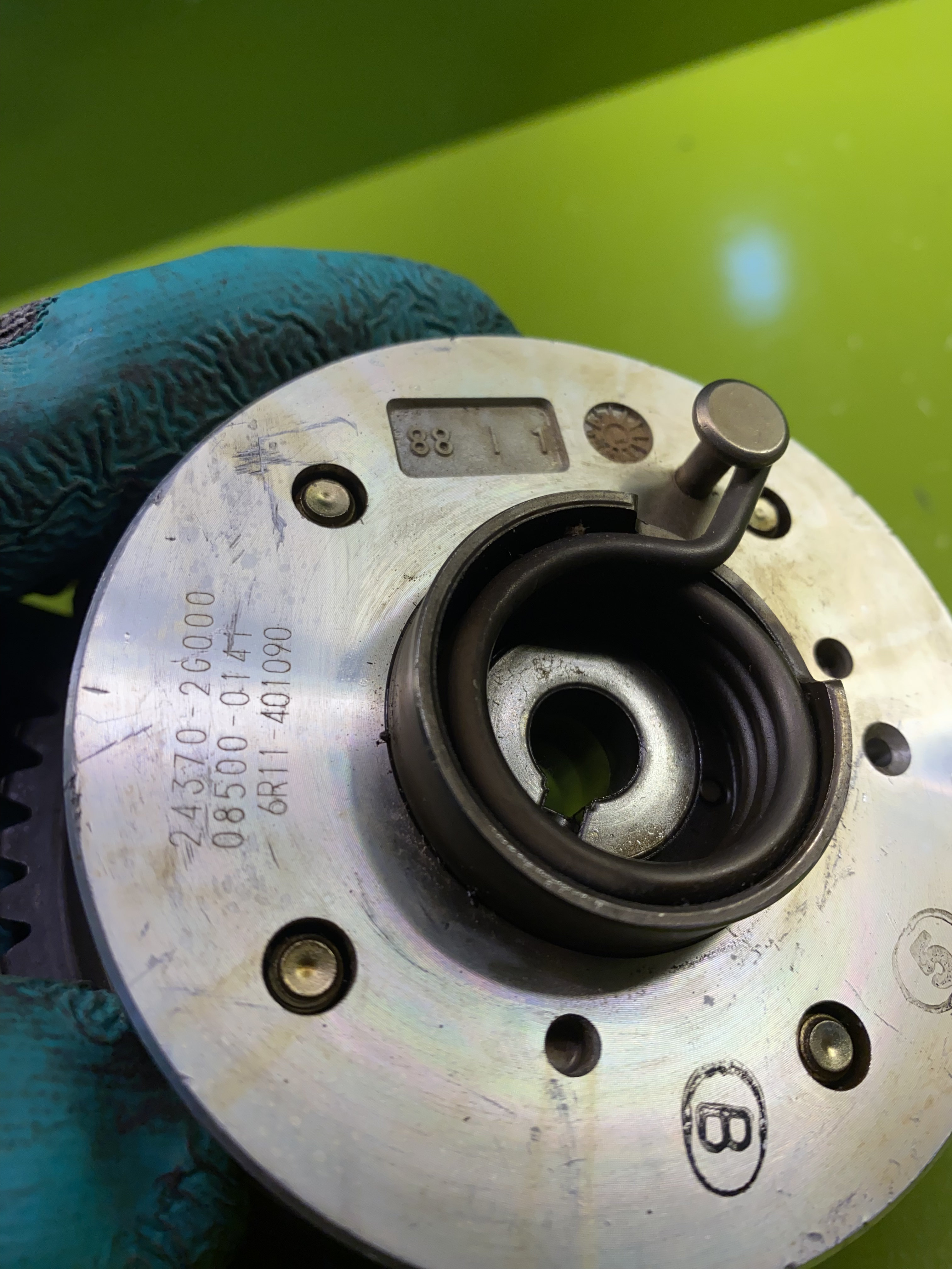 اگزوز میل بادامکCVVT