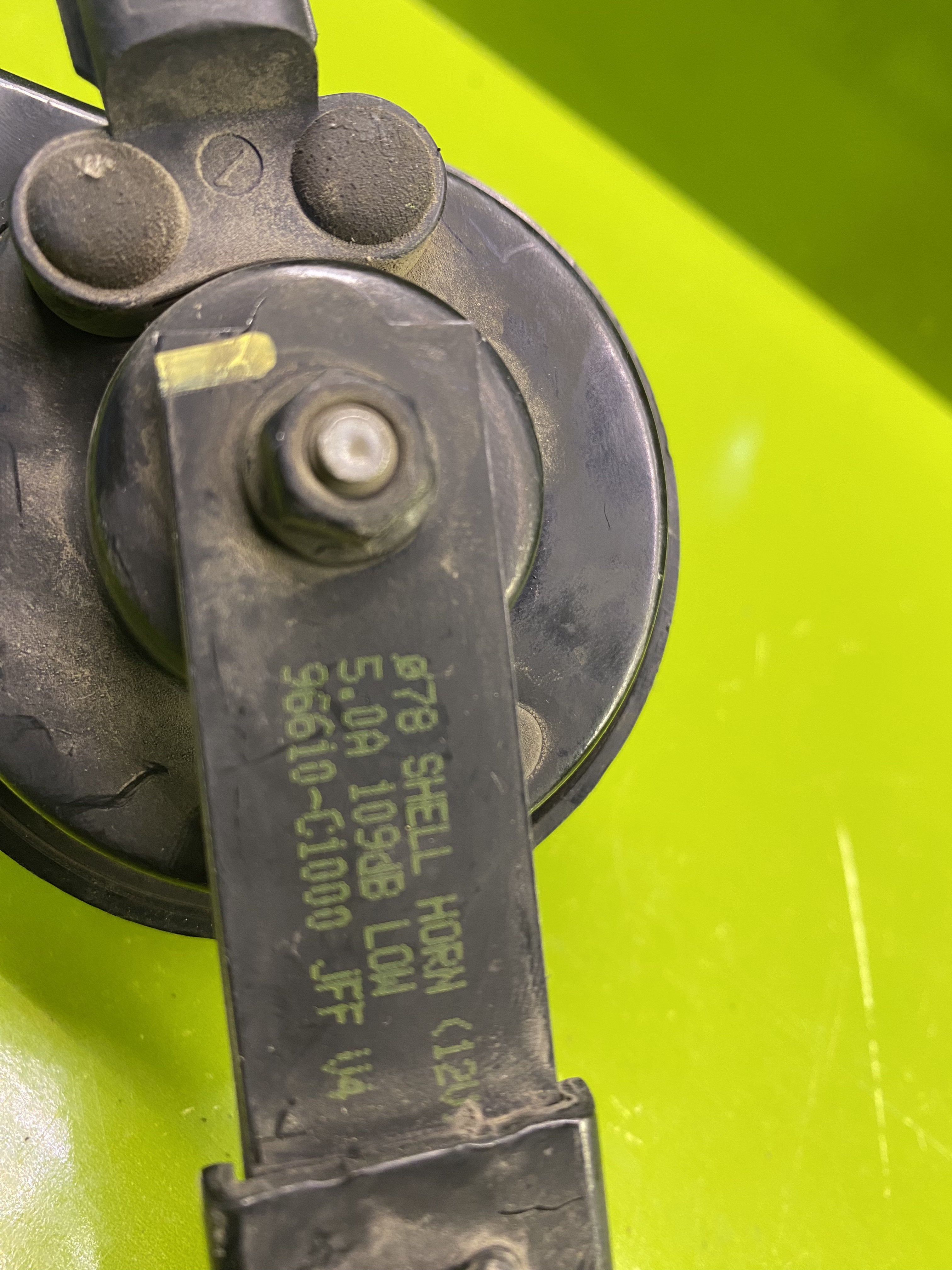 بوق صدای زیر سوناتا