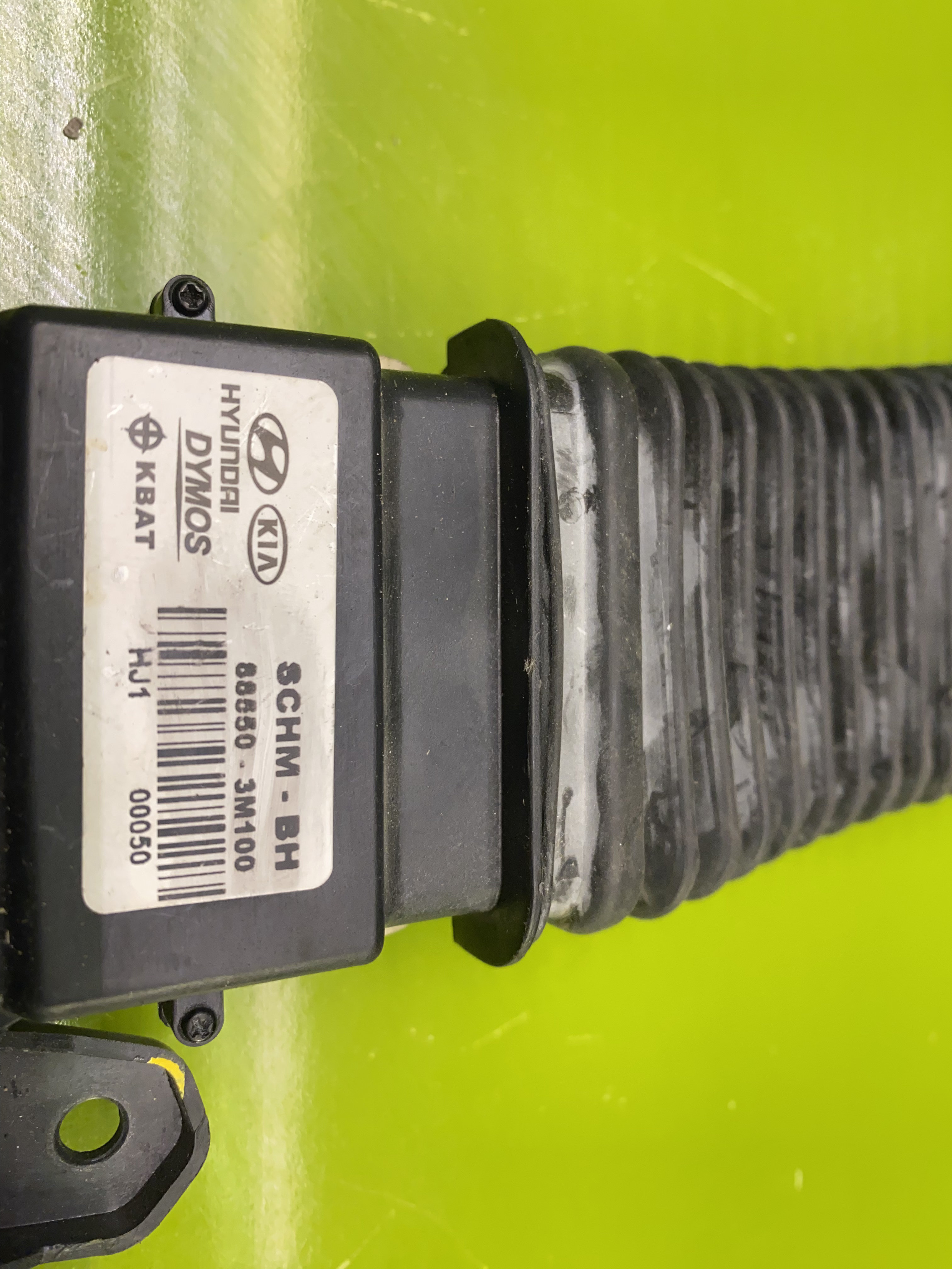 فن تهویه صندلی جلو جنسیس