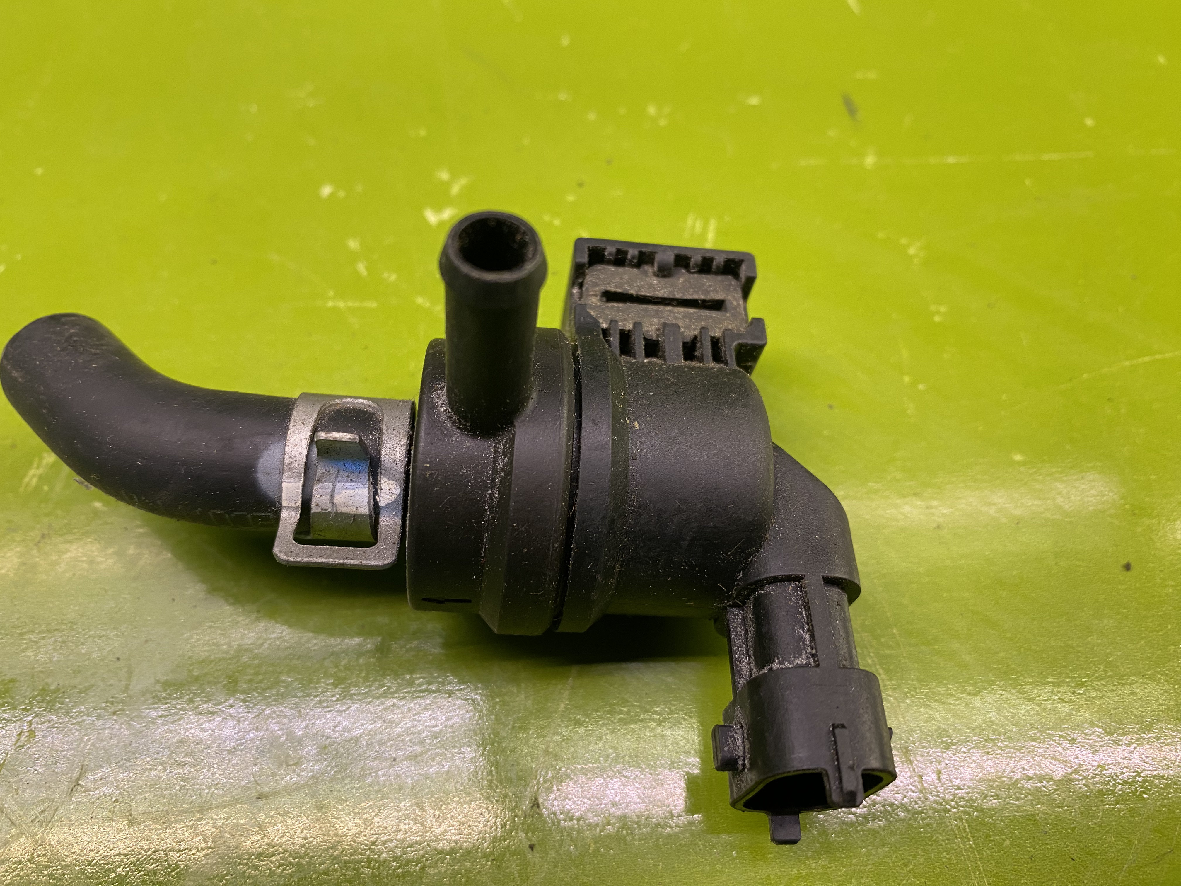 شیر پاکسازی کنستر