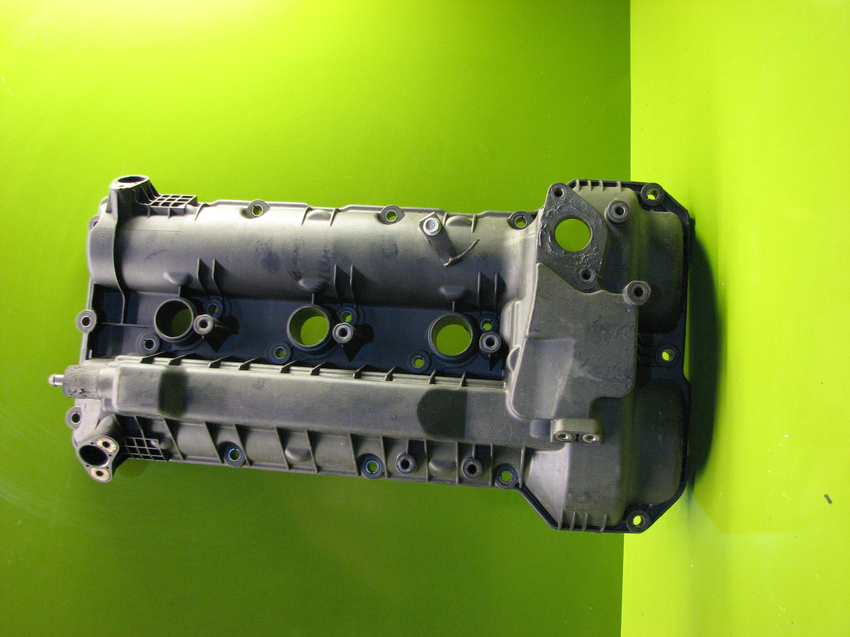 درب سوپاپ جنسیس سدان - N1