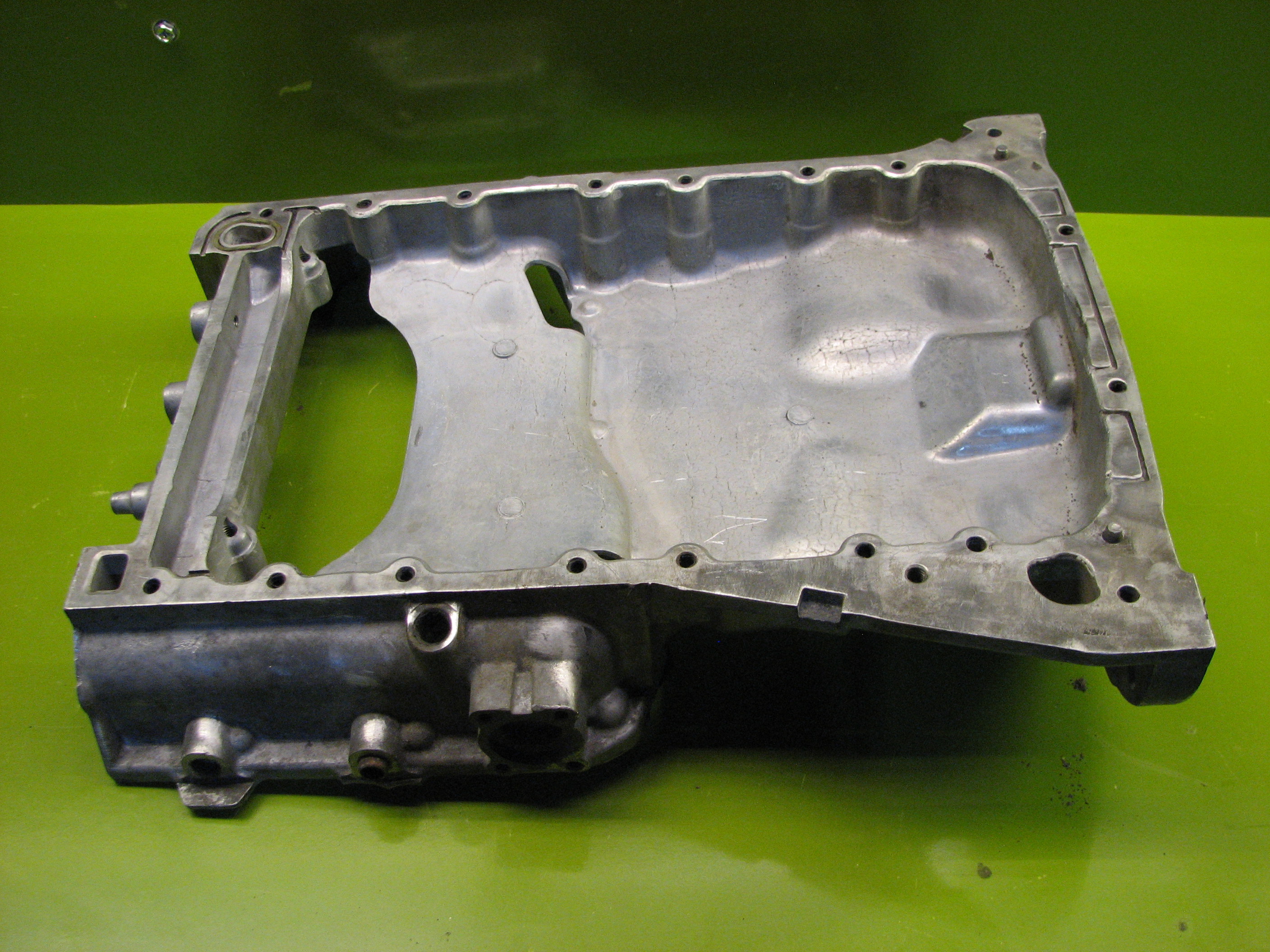 کارتل روغن آلومینیومی آزرا