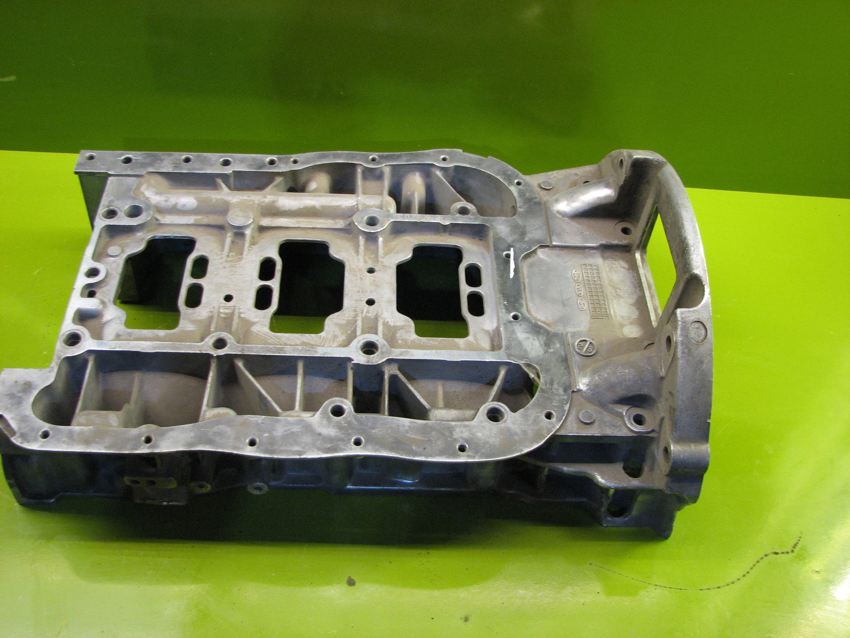 بچه سیلندر G4KE مدل بالایی 5 پیچ