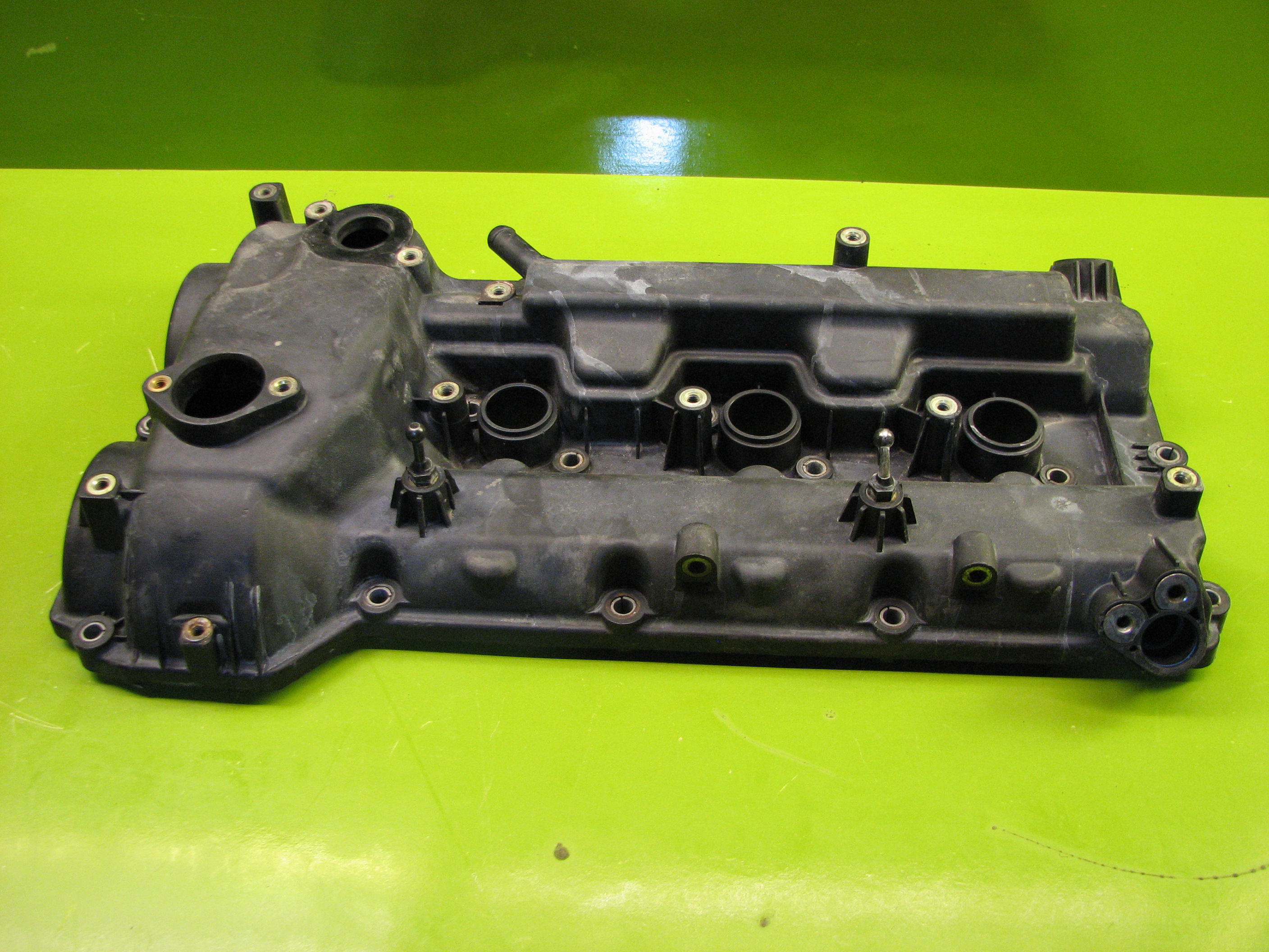 درب سوپاپ جنسیس چپ 2008-2014