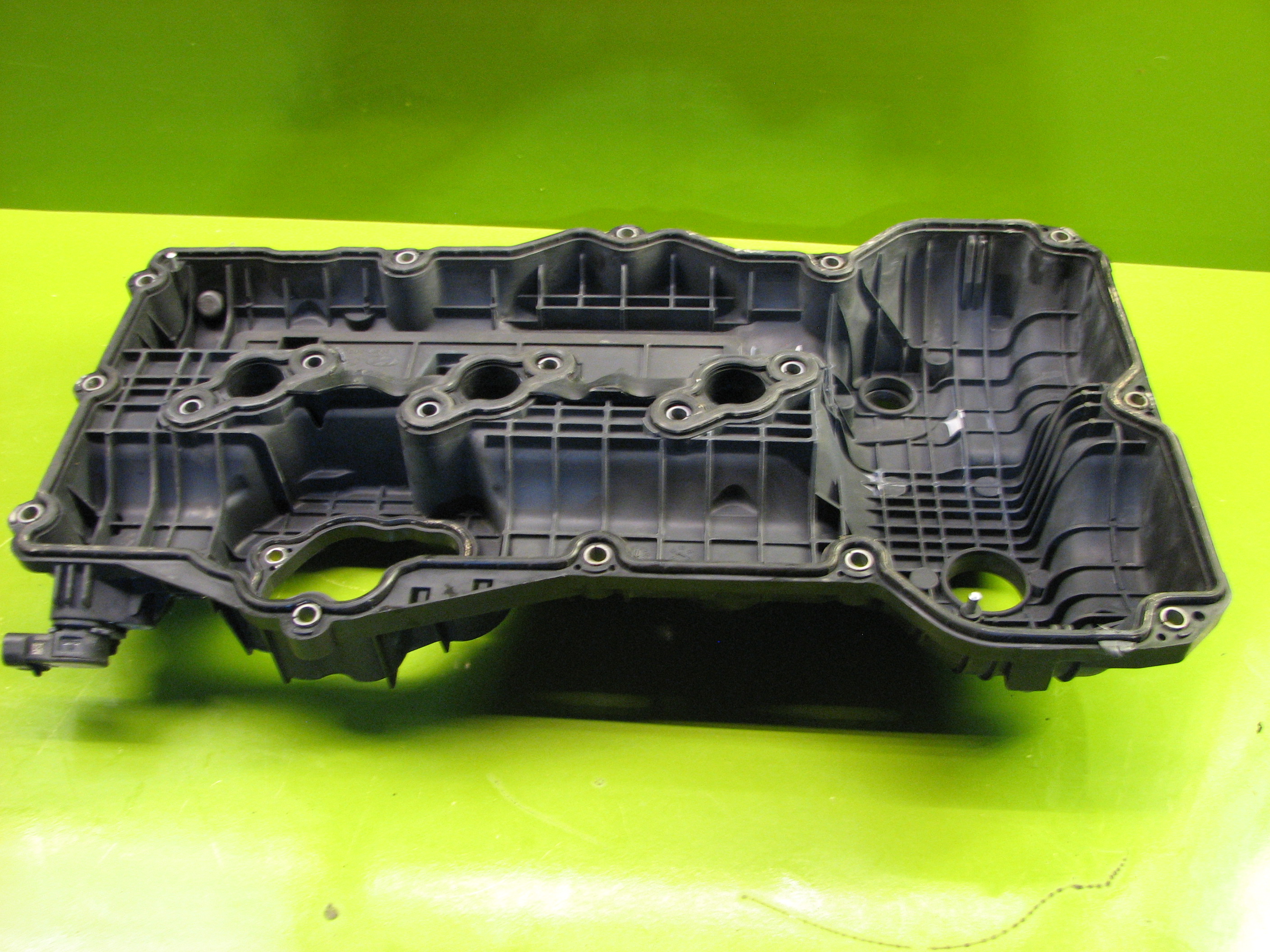 سر سوپاپ جنسیس کوپه چپ