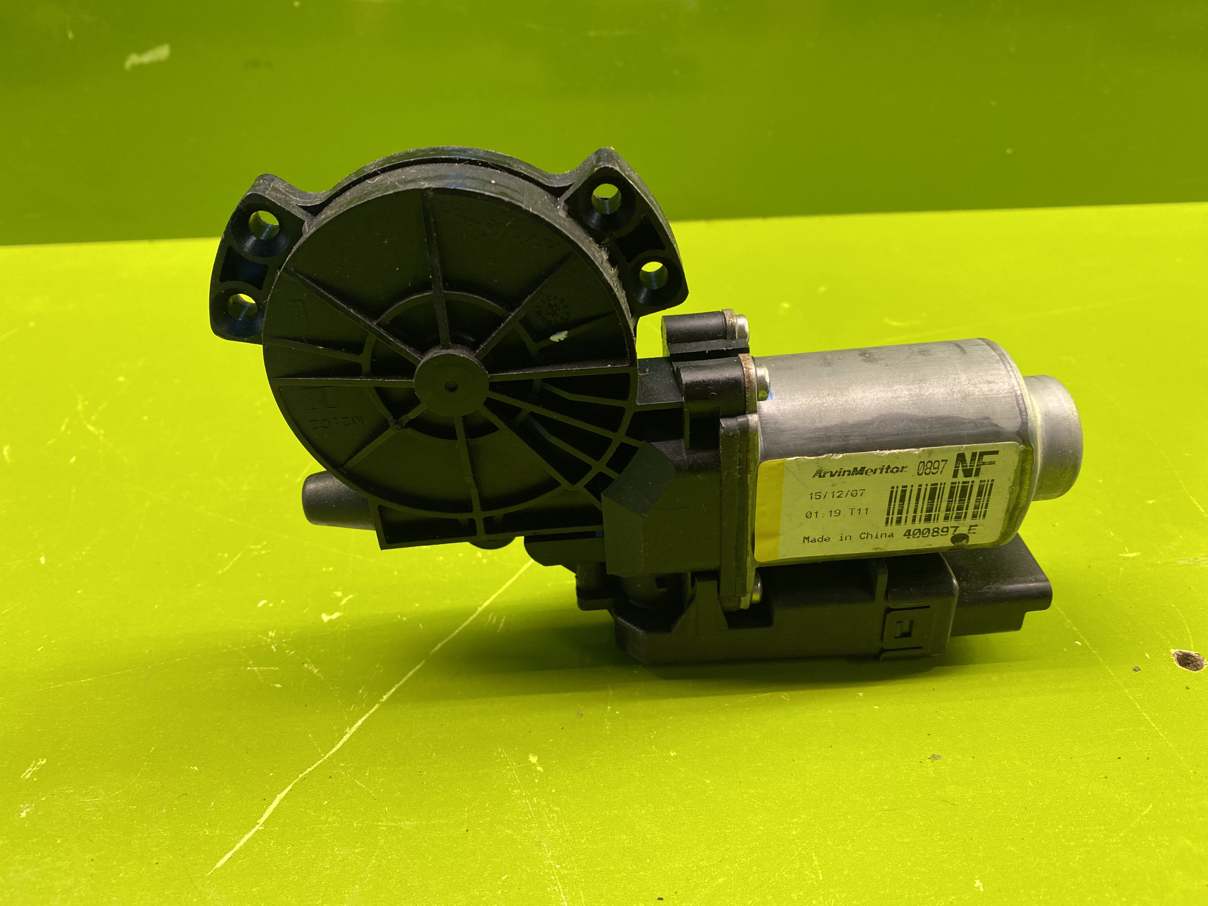 موتور پنجره برقی سمت چپ