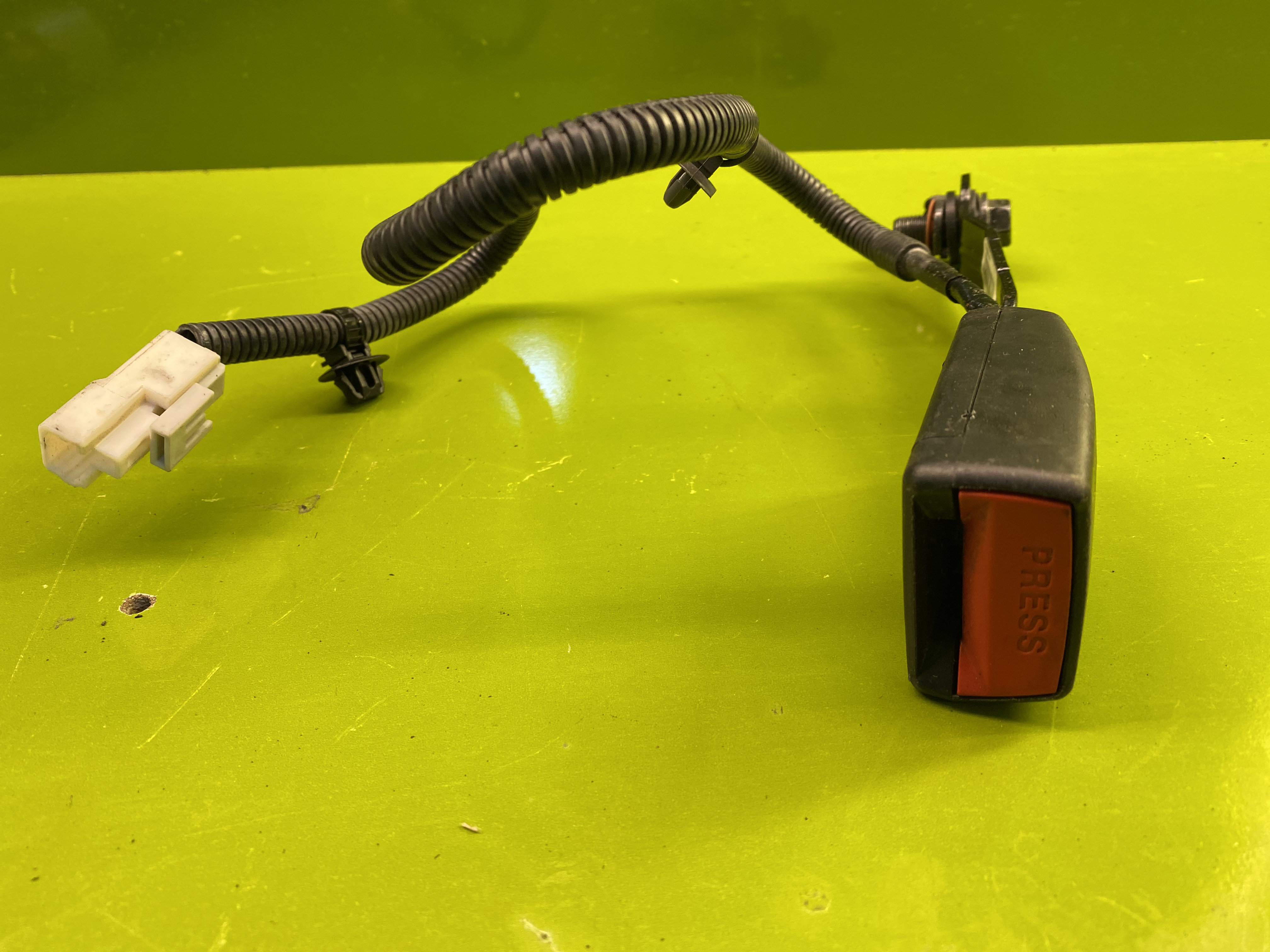 قفل کمربند ایمنی جلو چپ هیوندای النترا