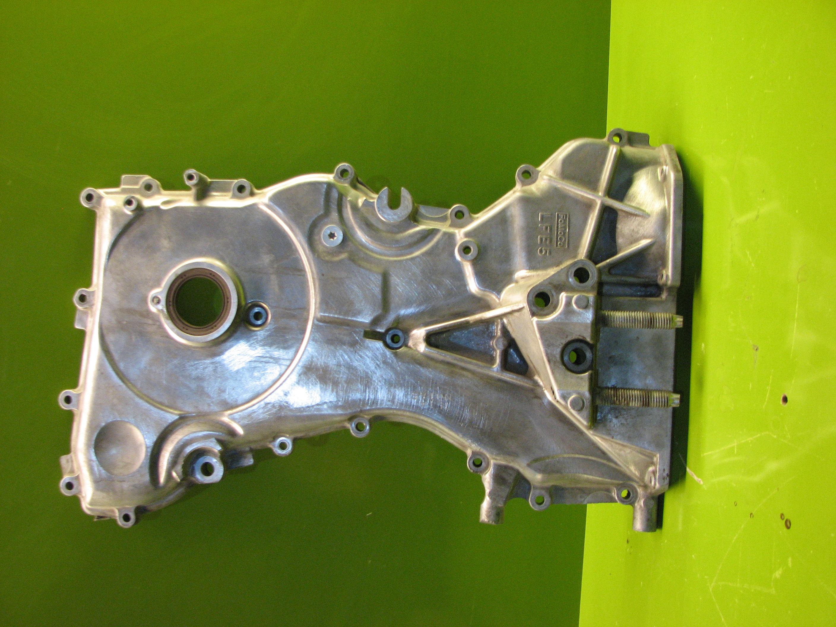 سینی جلو موتور مزدا3