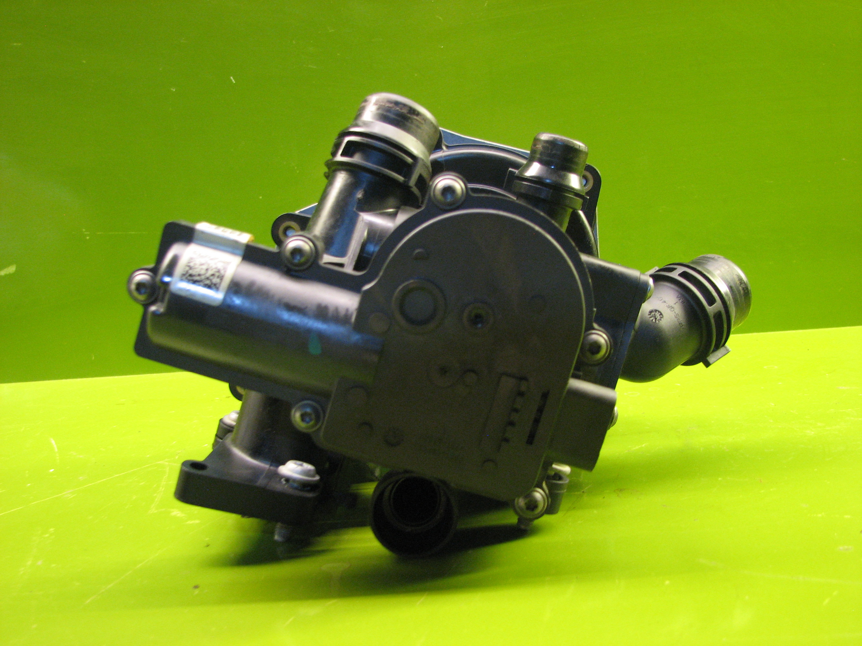 واتر پمپ فولکس تیگوان