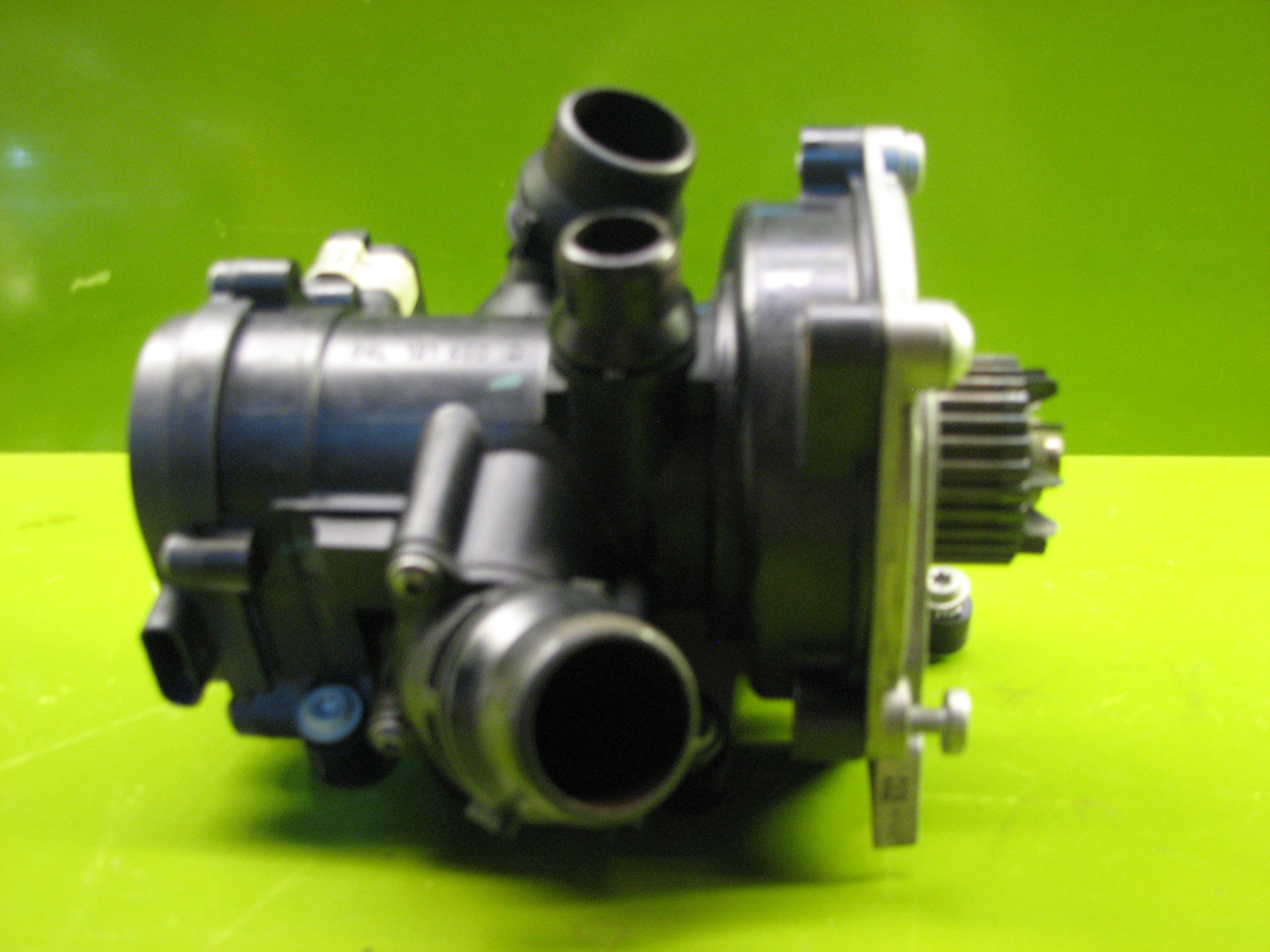 واتر پمپ فولکس تیگوان