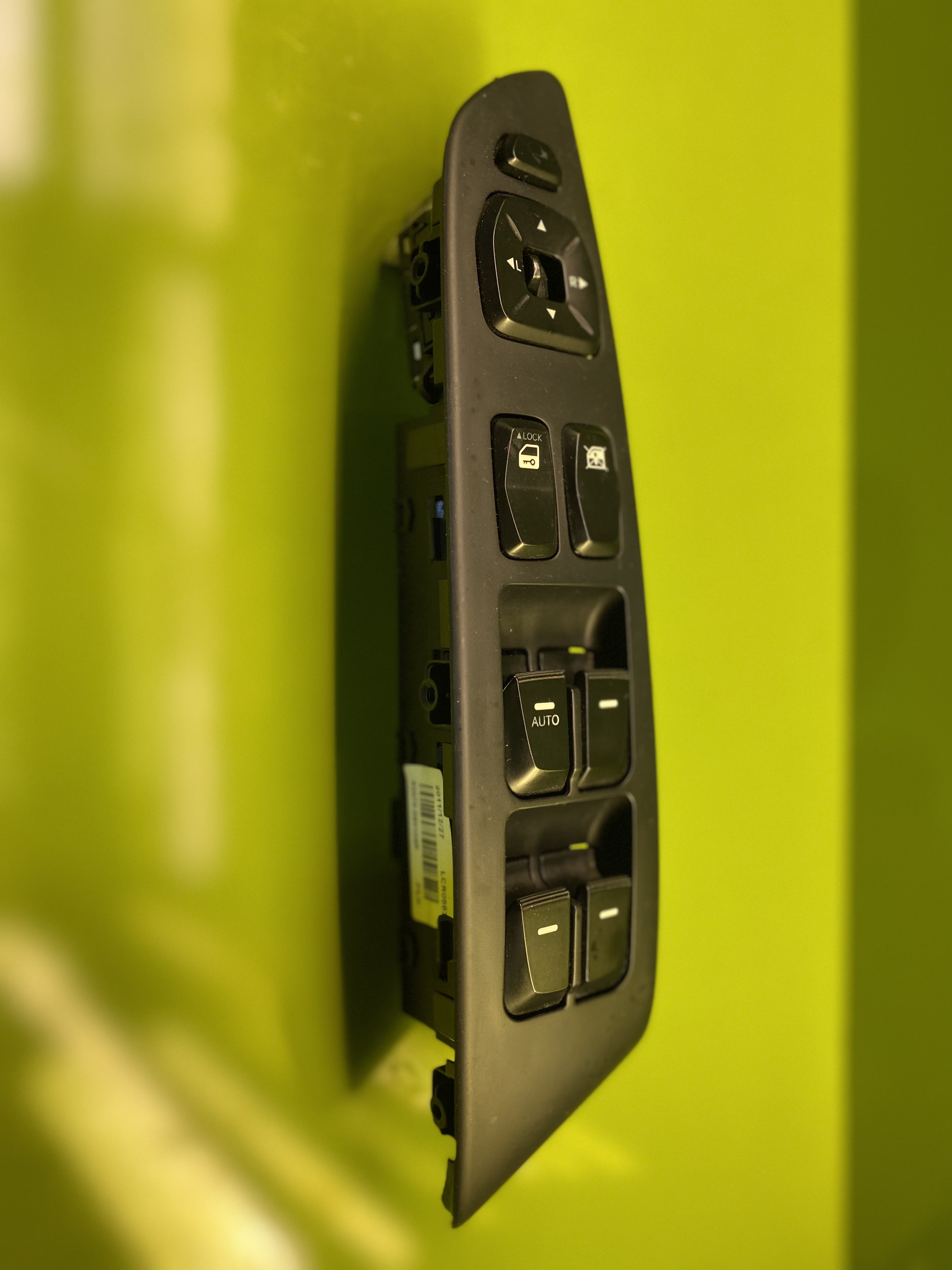 کلید شیشه بالابر چپ هیوندای توسان کامل