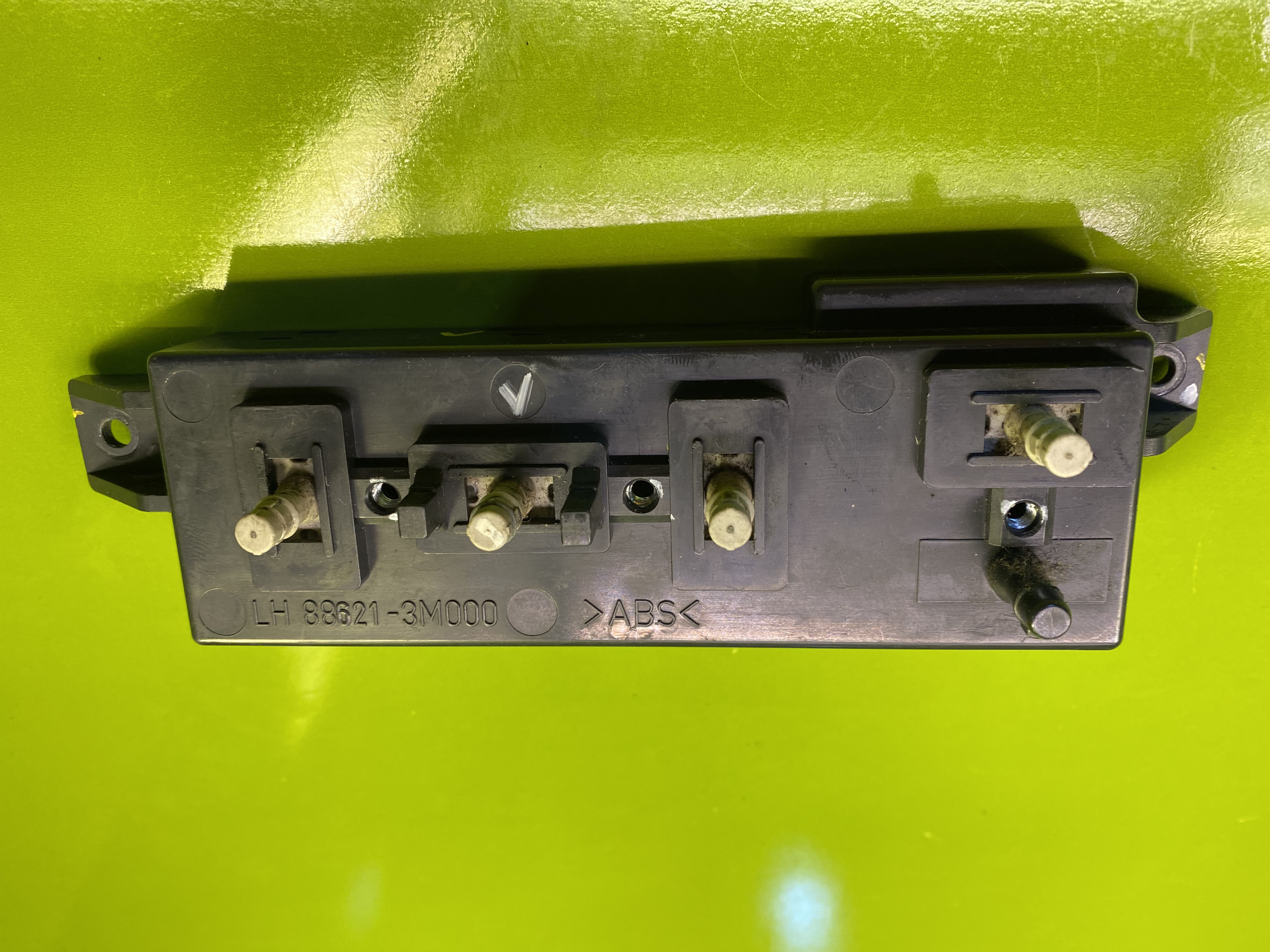 سوییچ صندلی برقی چپ جنسیس