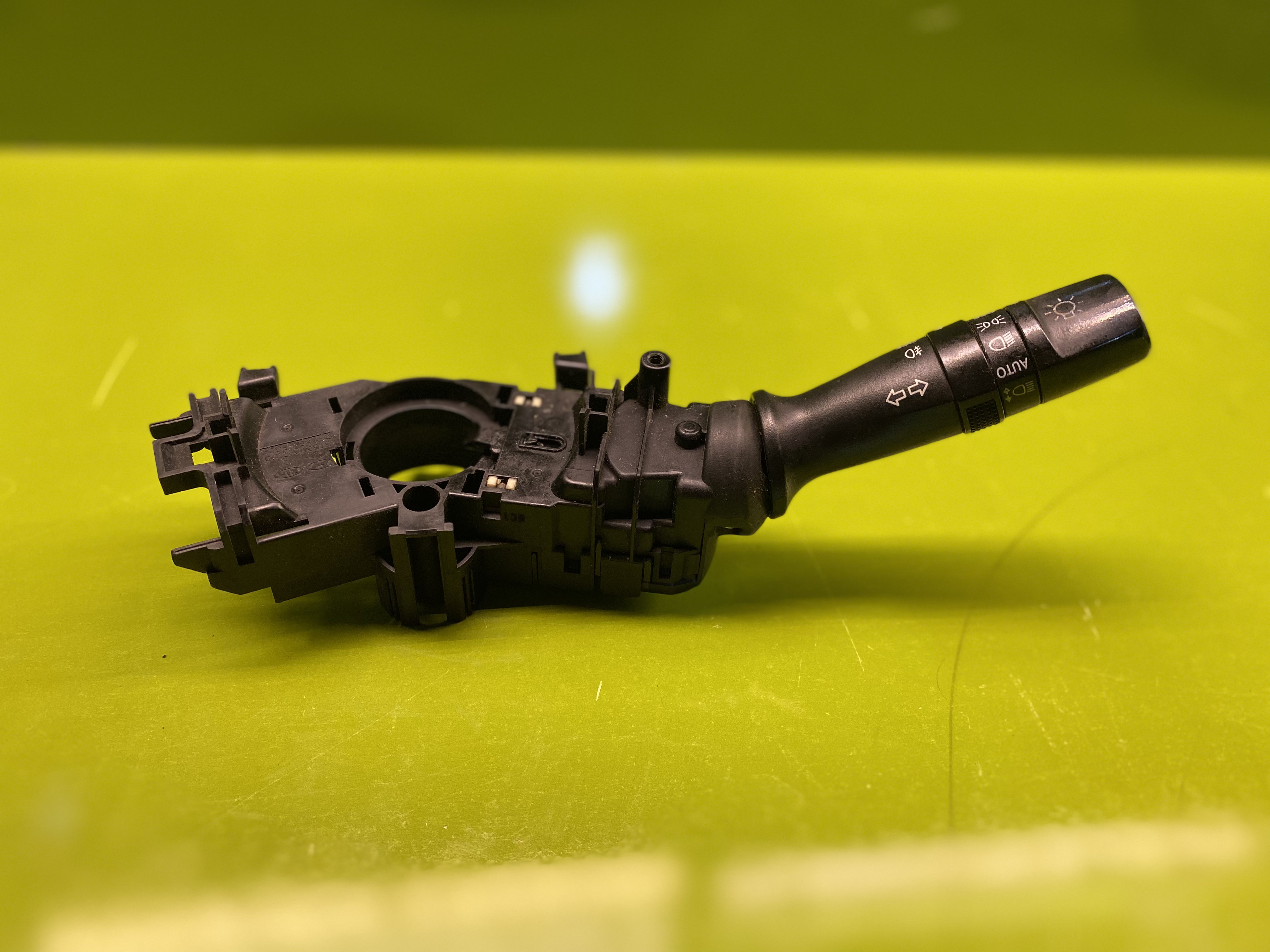 مجموع سوییچ چراغ راهنما و روشنایی