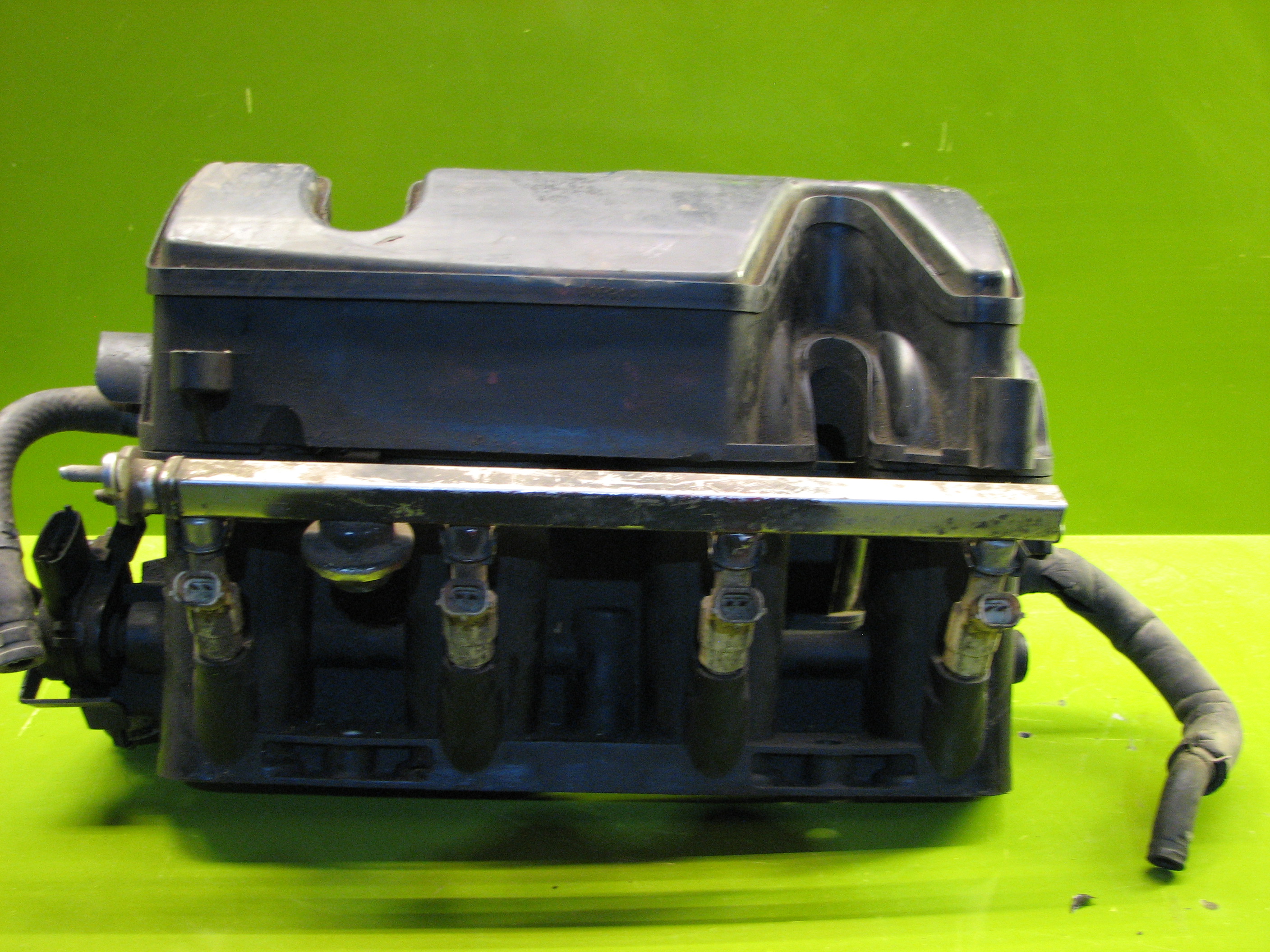 منیفولد سراتو 2000