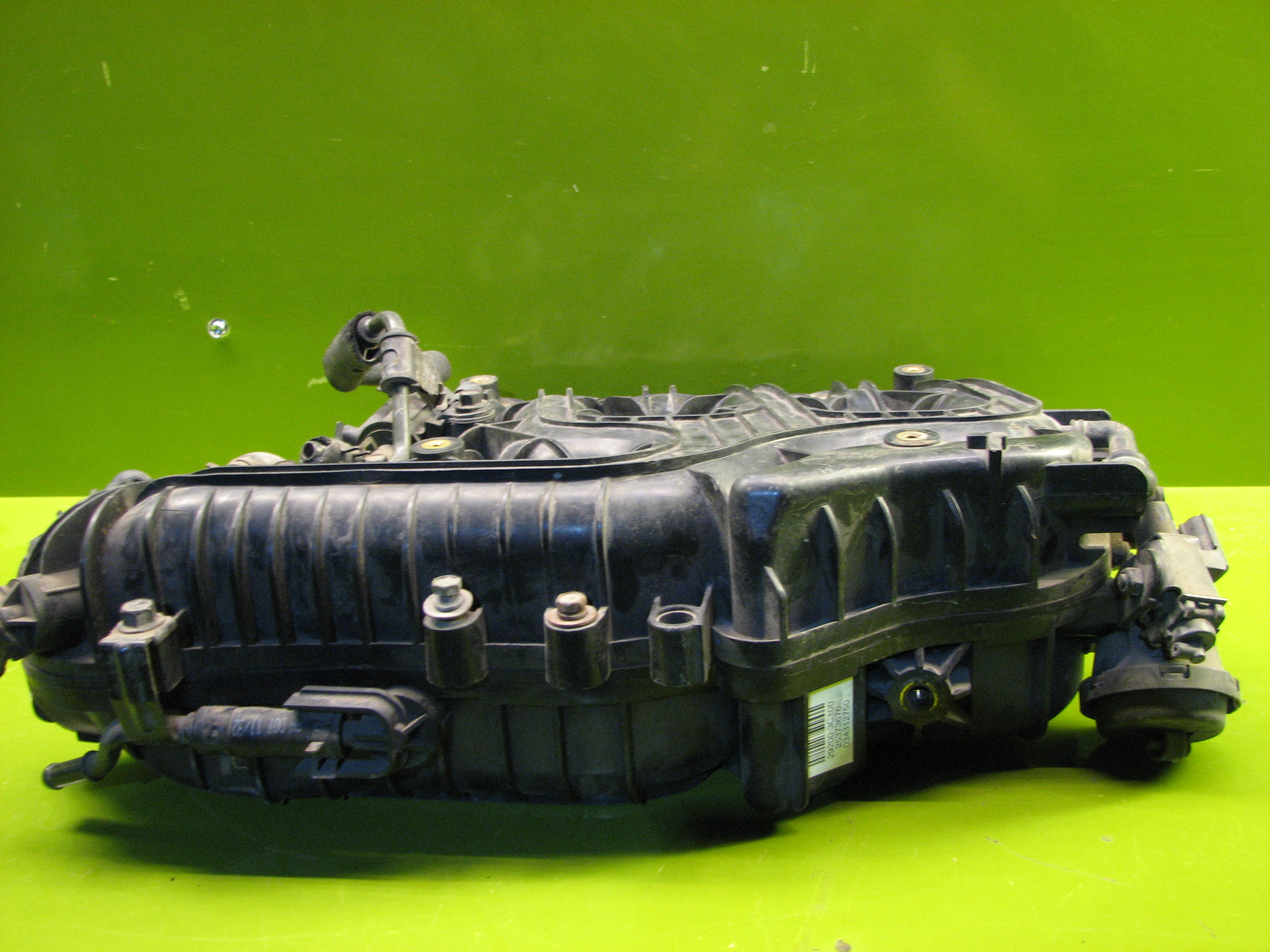 منیفولد آزرا