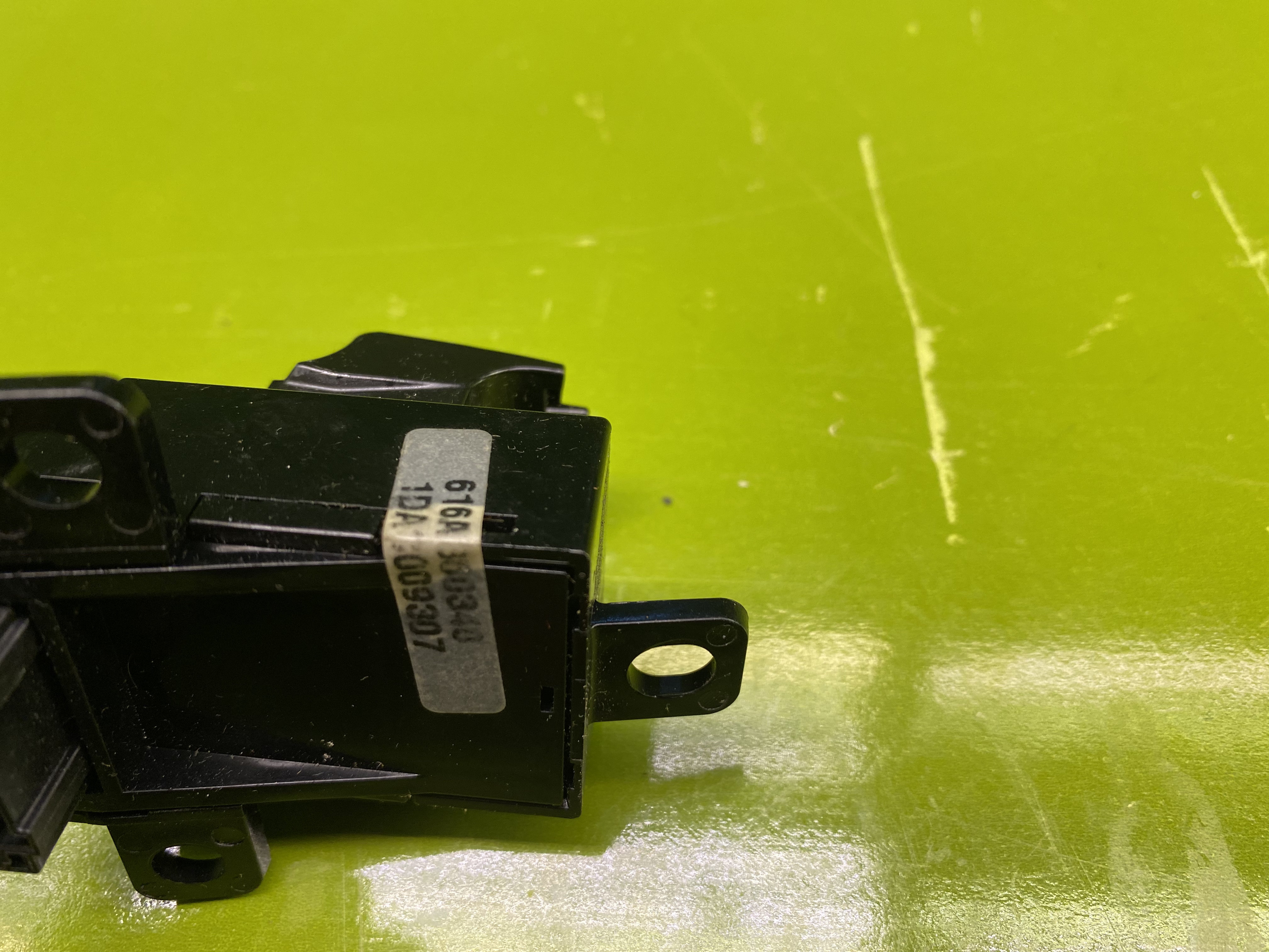 دکمه کنترل سوییچ پنجره بالای پنجره سقفی سوناتا