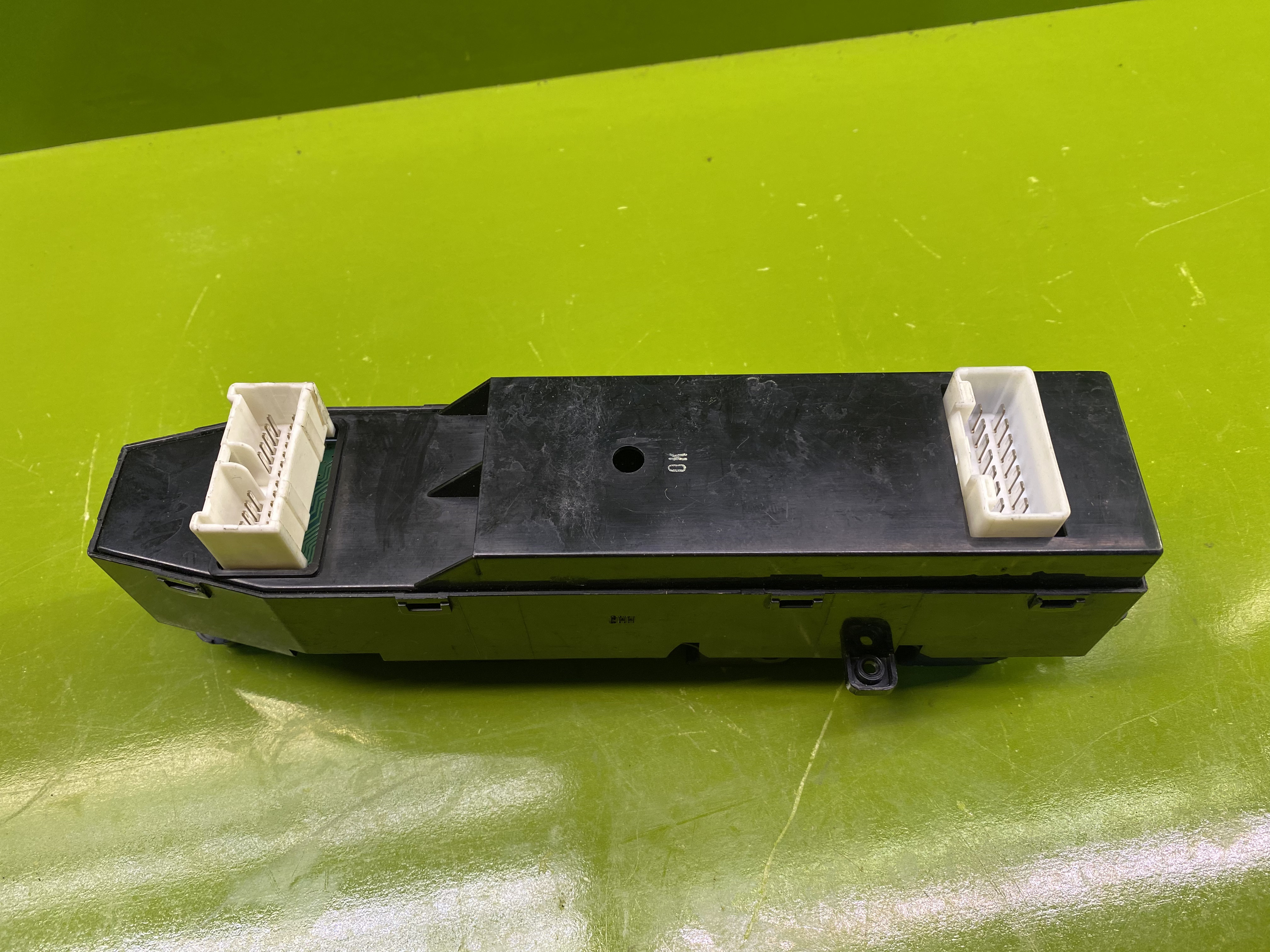 کلید کنترل درب جلو - چپ مشکی 