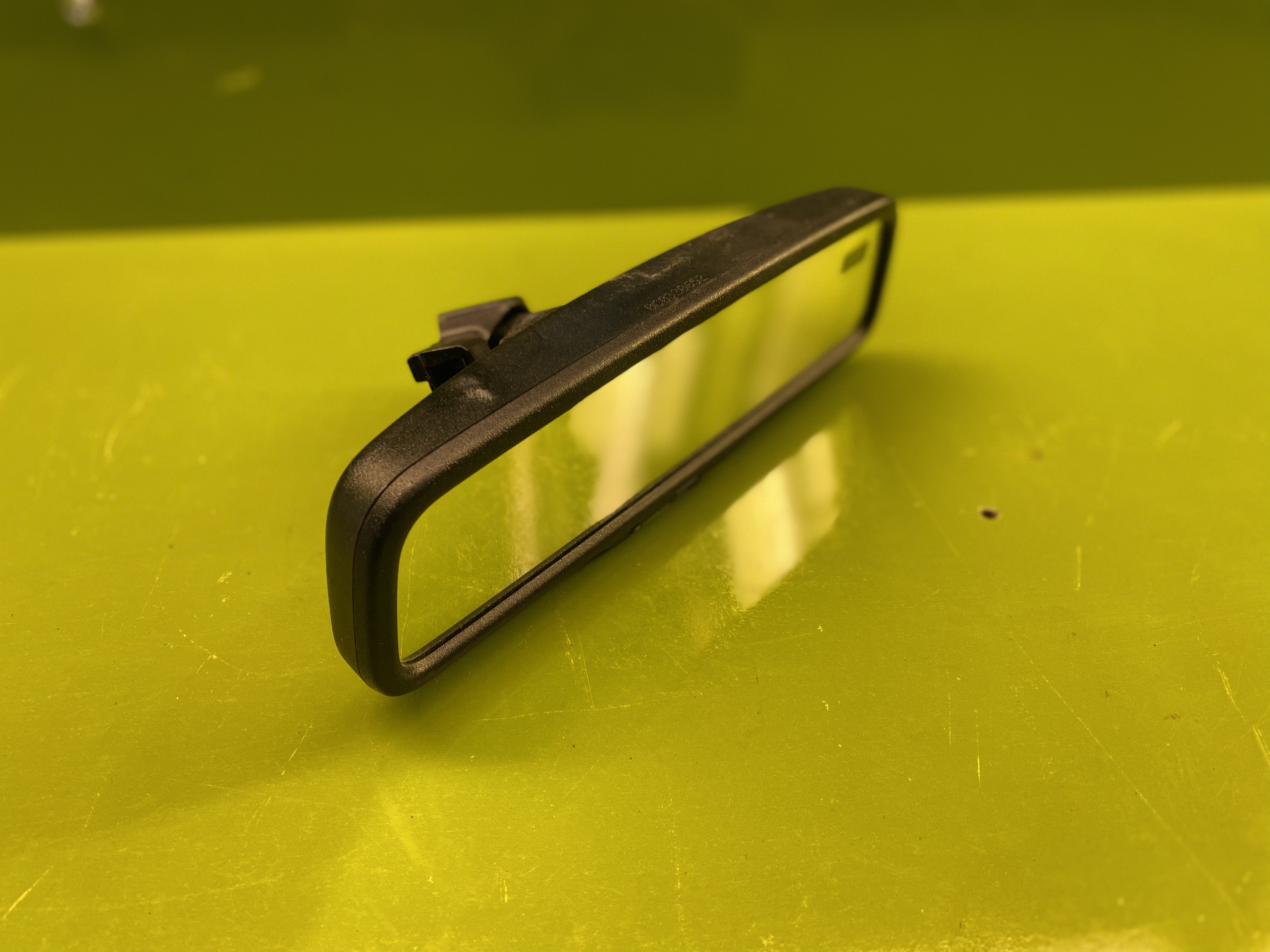 آینه جلو مزدا