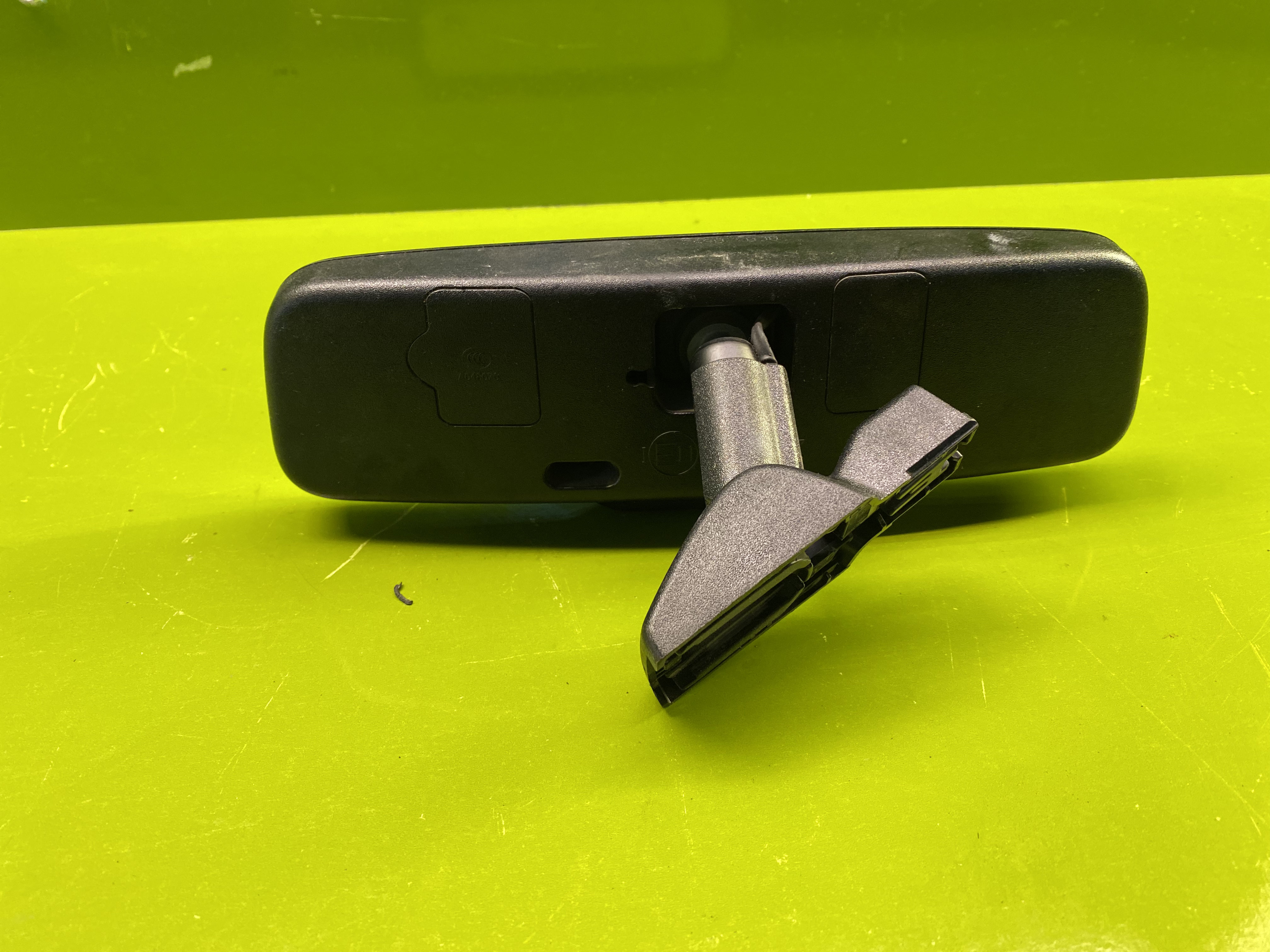 آینه جلو مزدا