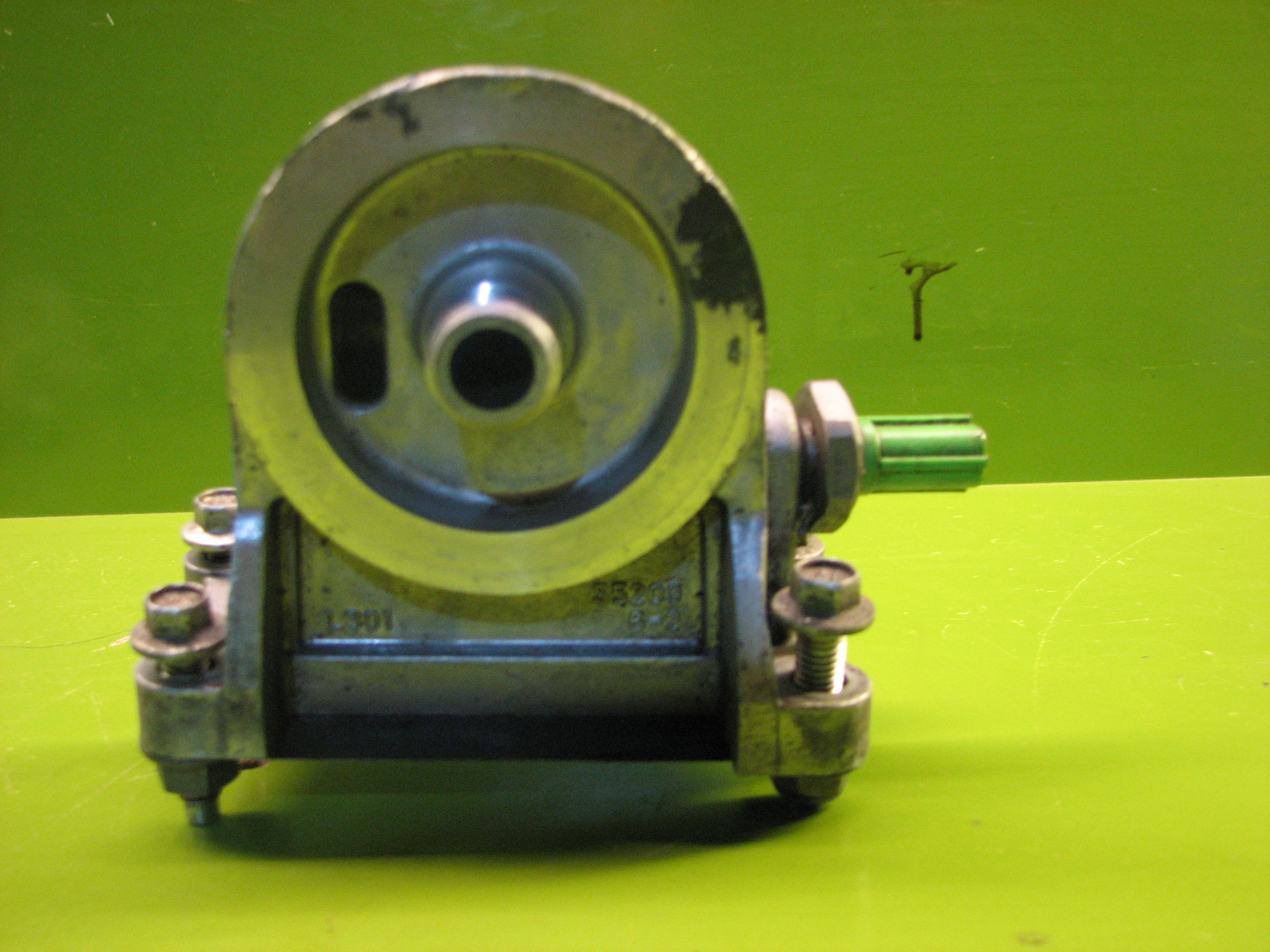 پایه فیلتر روغن مزدا 3