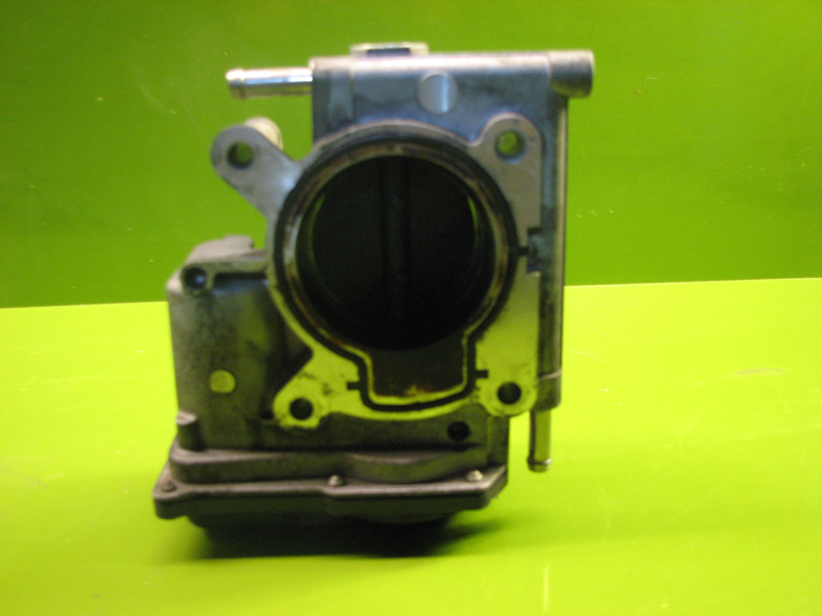 دریچه گاز مزدا 3