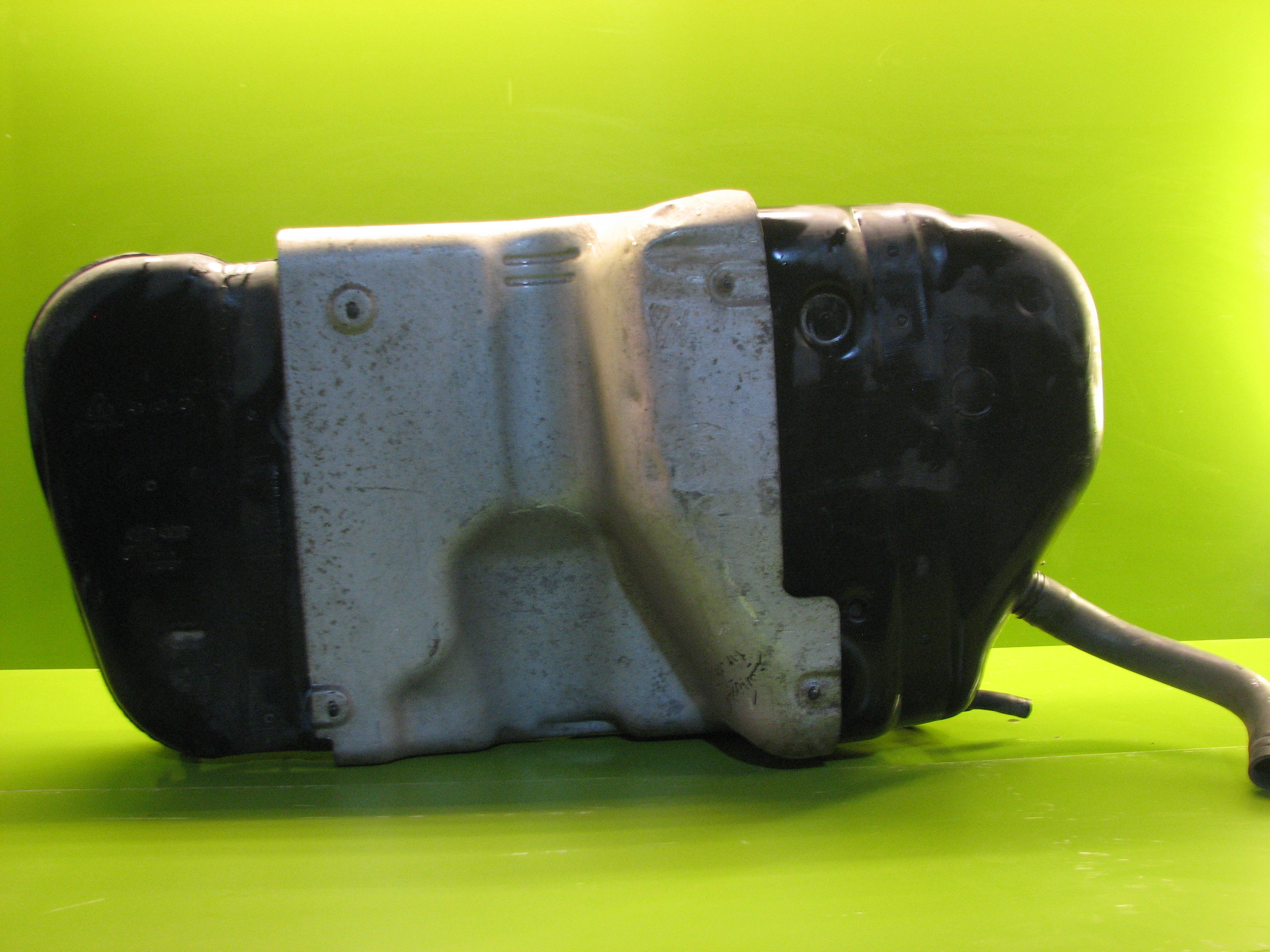 باک بنزین با کنیستر اسپورتیج (1)