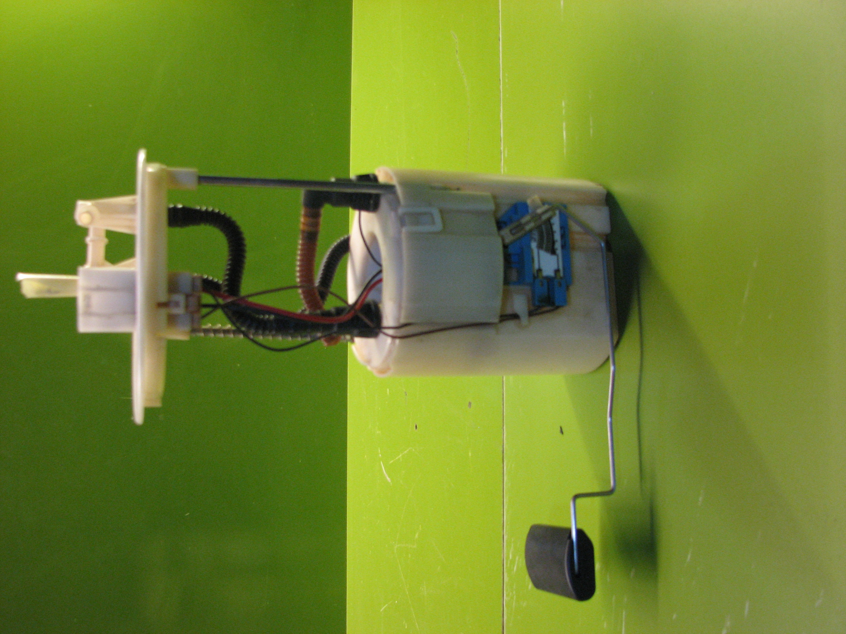 پمپ بنزین سانتافه