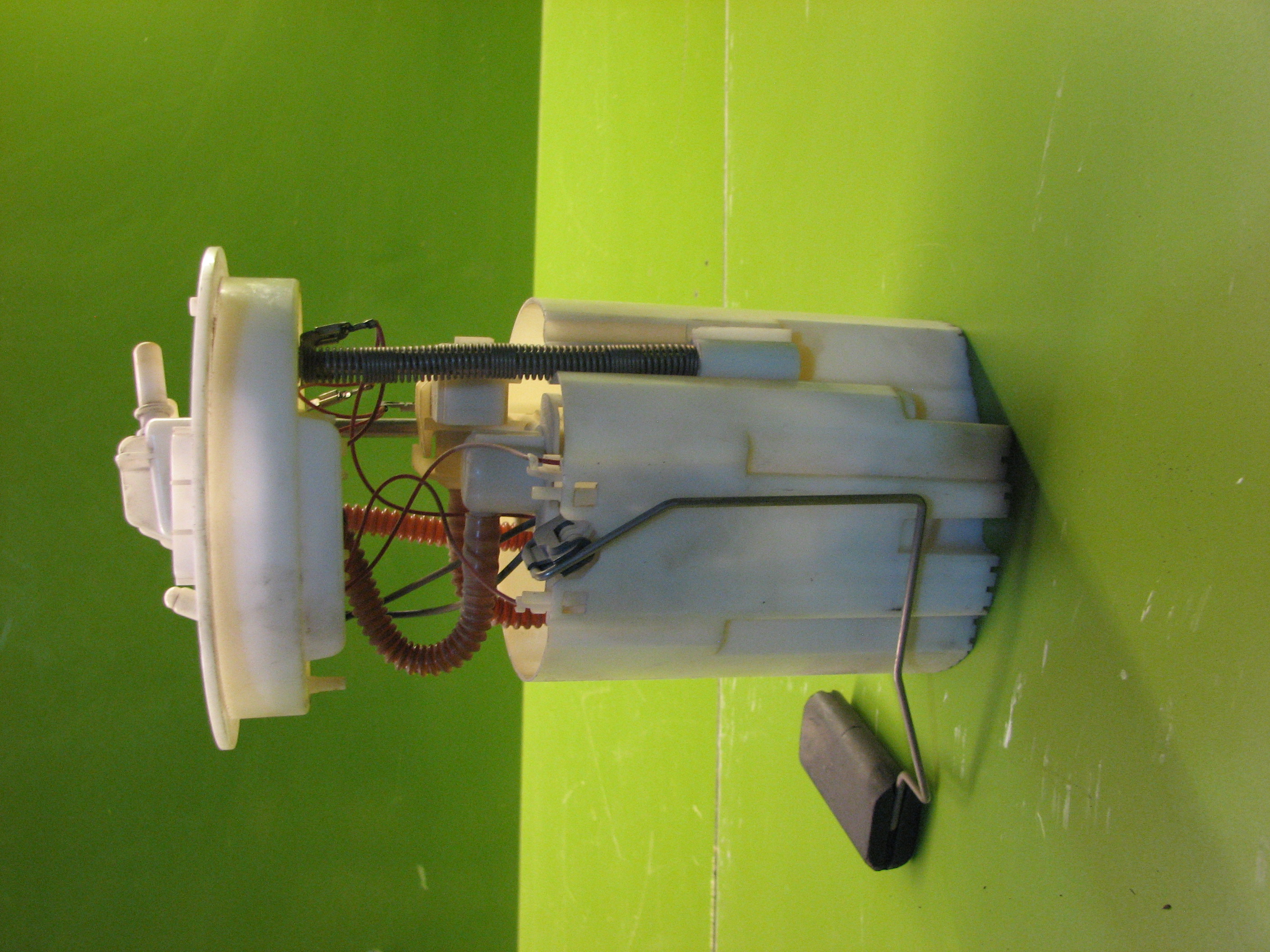 پمپ بنزین مزدا 3