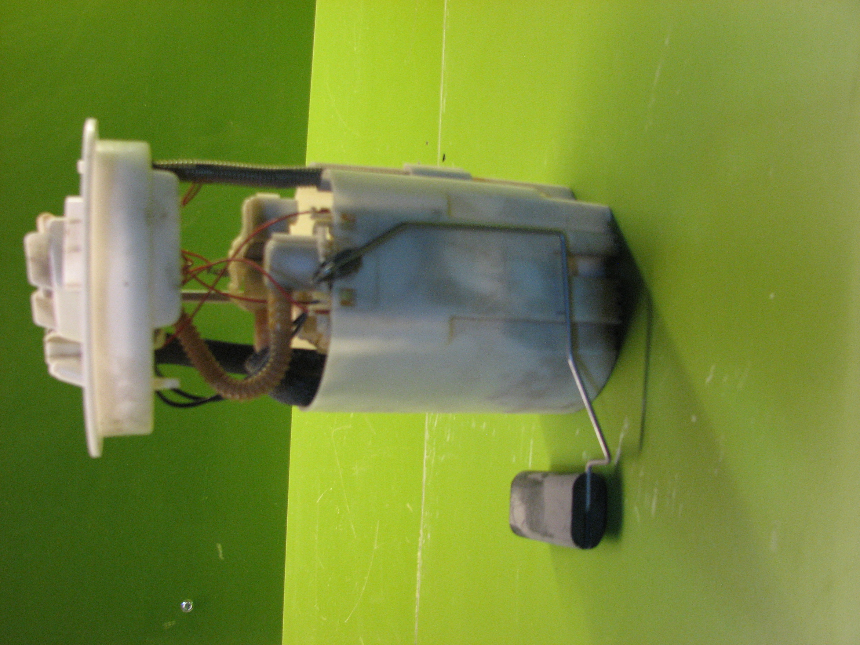 پمپ بنزین مزدا 3