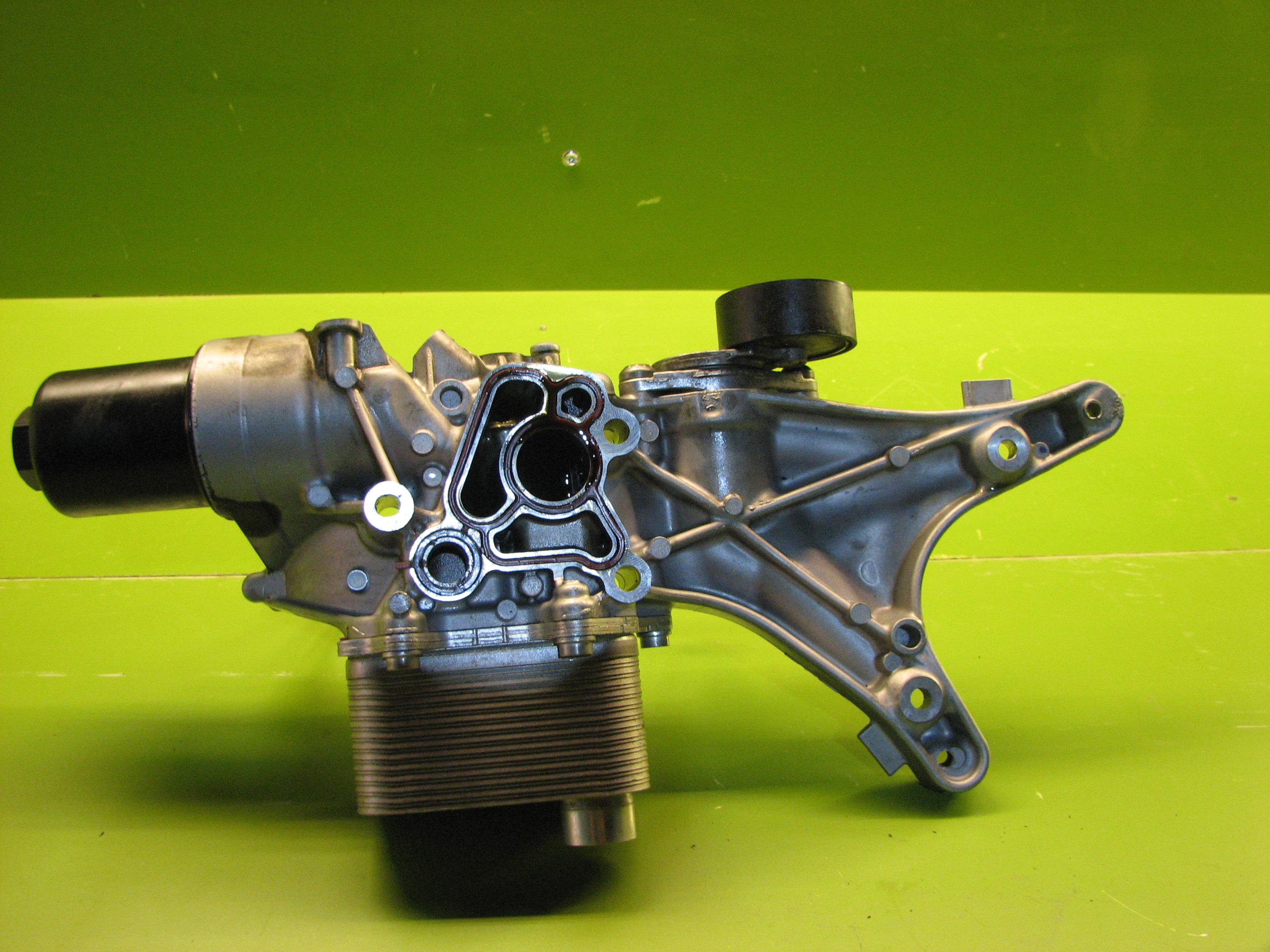 پایه فیلتر روغن فولکس واگن (آِئودی)