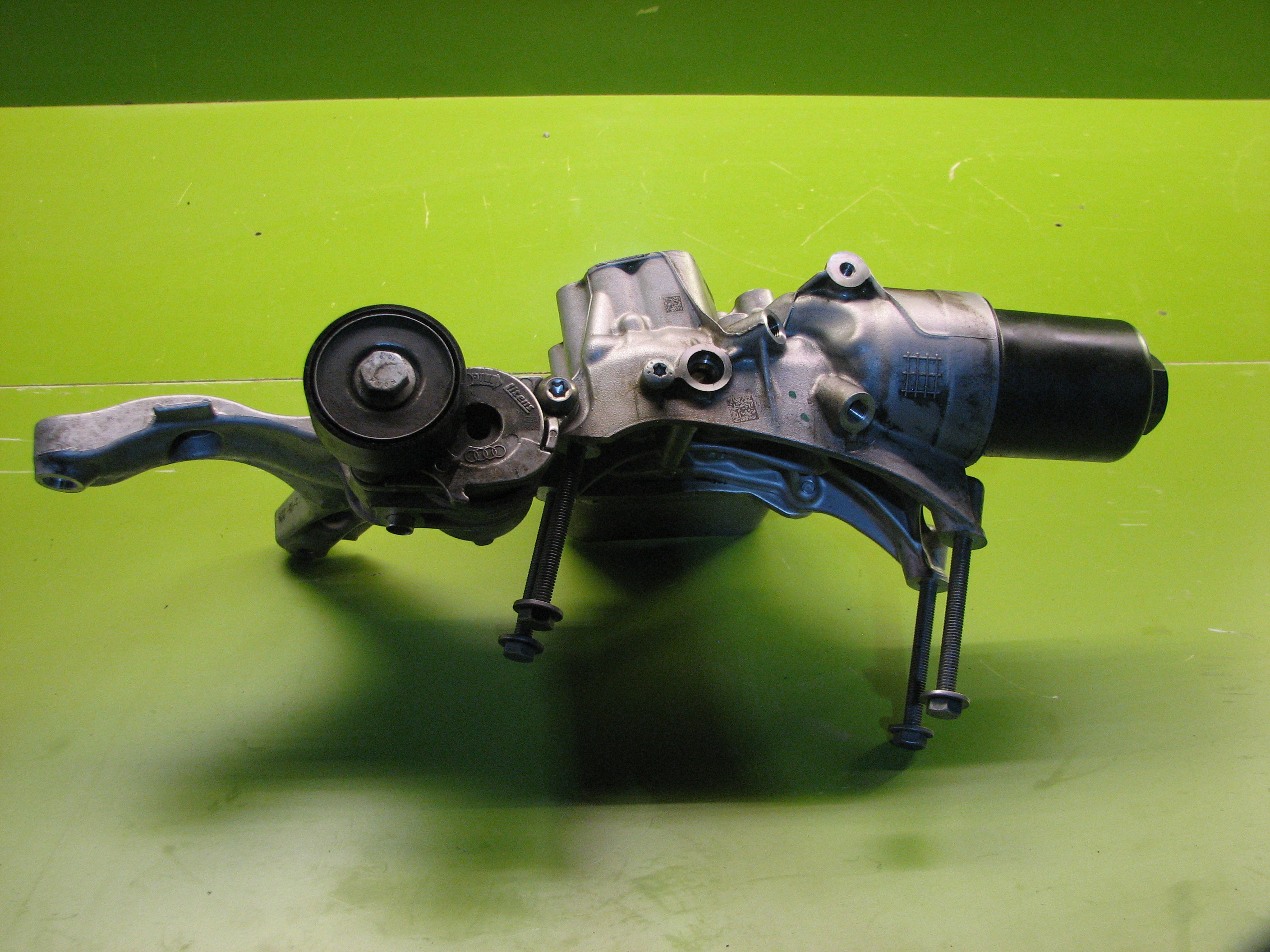 پایه فیلتر روغن فولکس واگن (آِئودی)