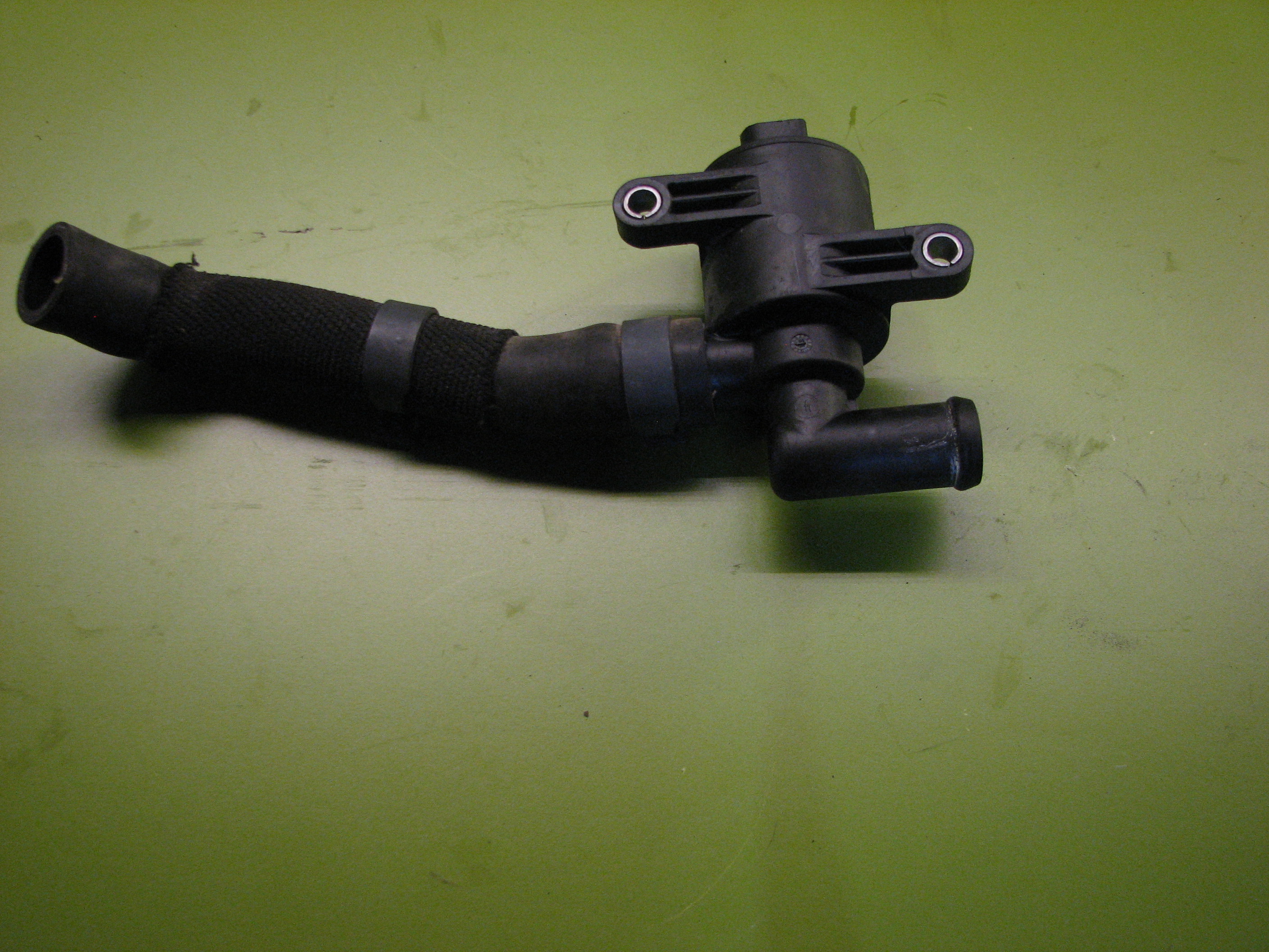 شیر برقی کنترل بخاری فولکس واگن