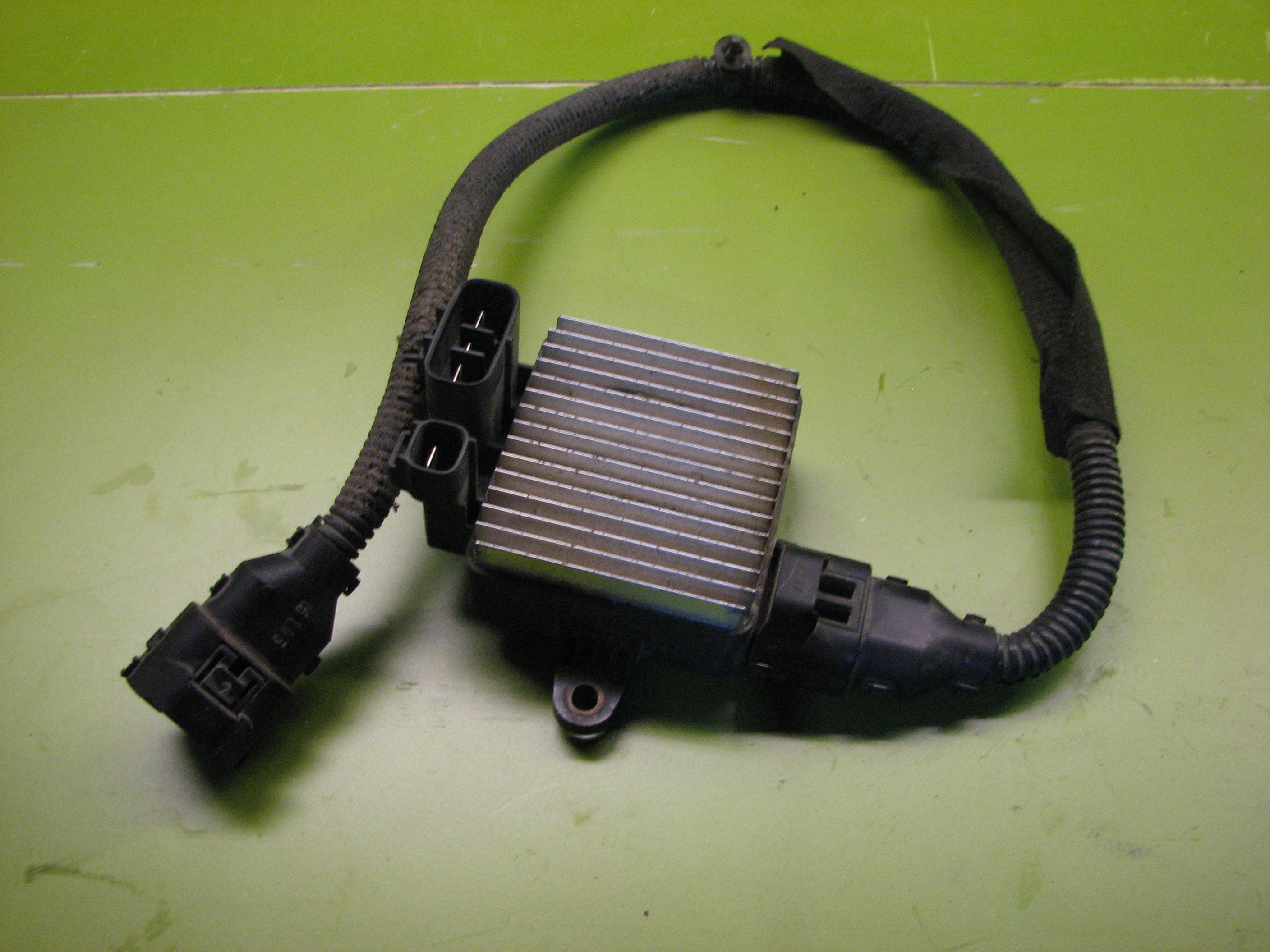 کنترل فن خنک کننده آزرا