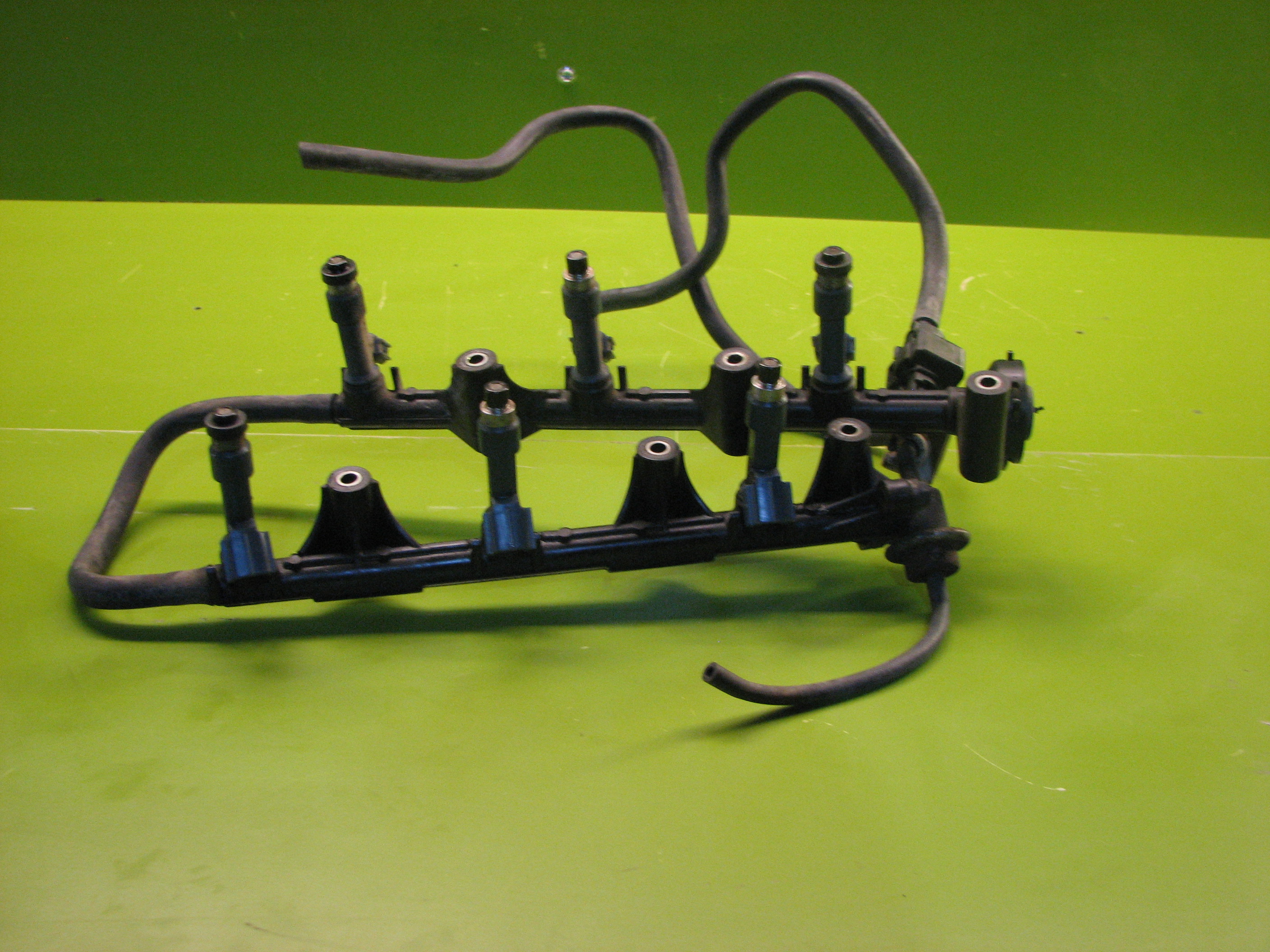 ریل سوخت و انژکتور 1GR