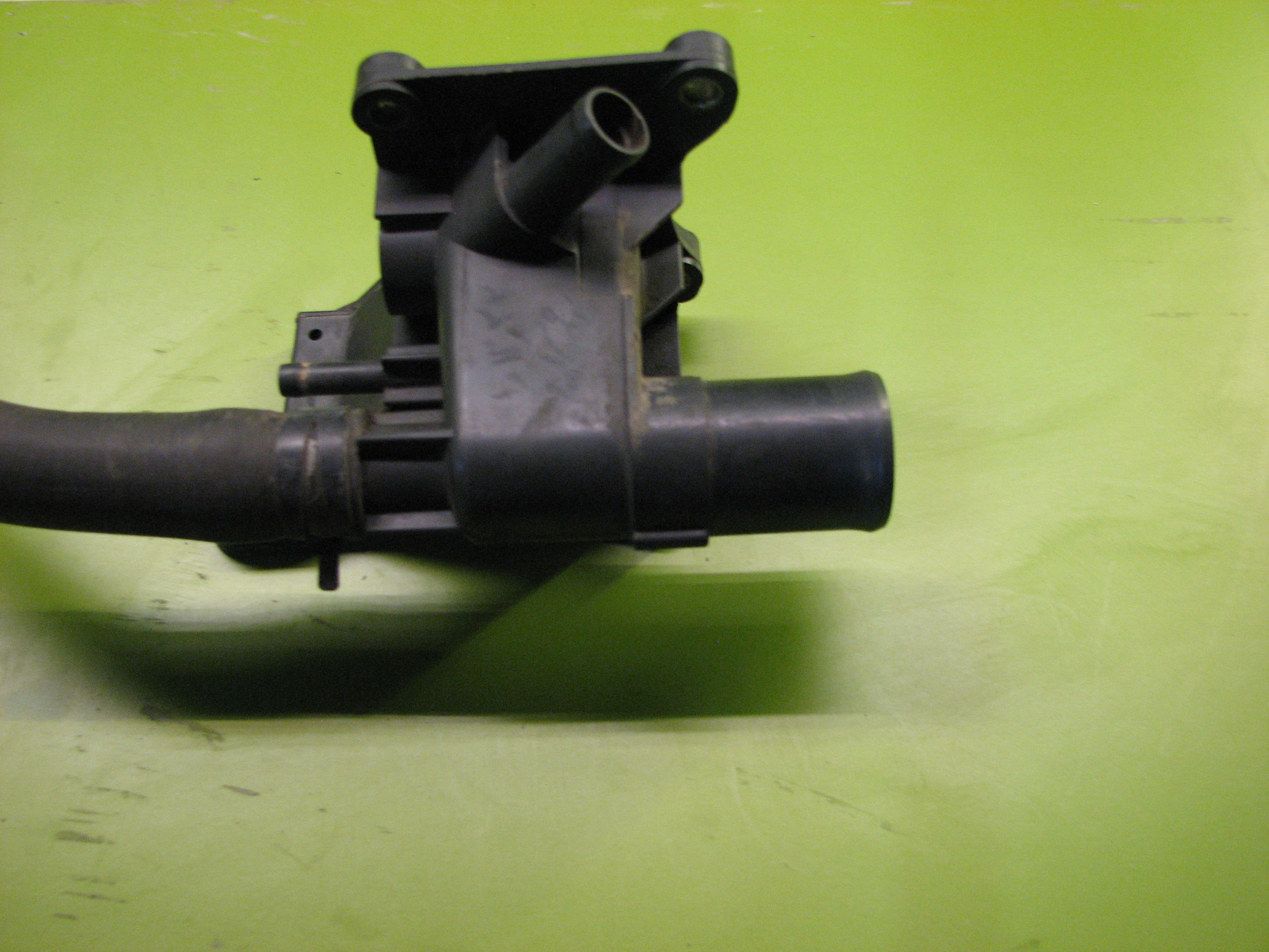 خروجی آب مزدا