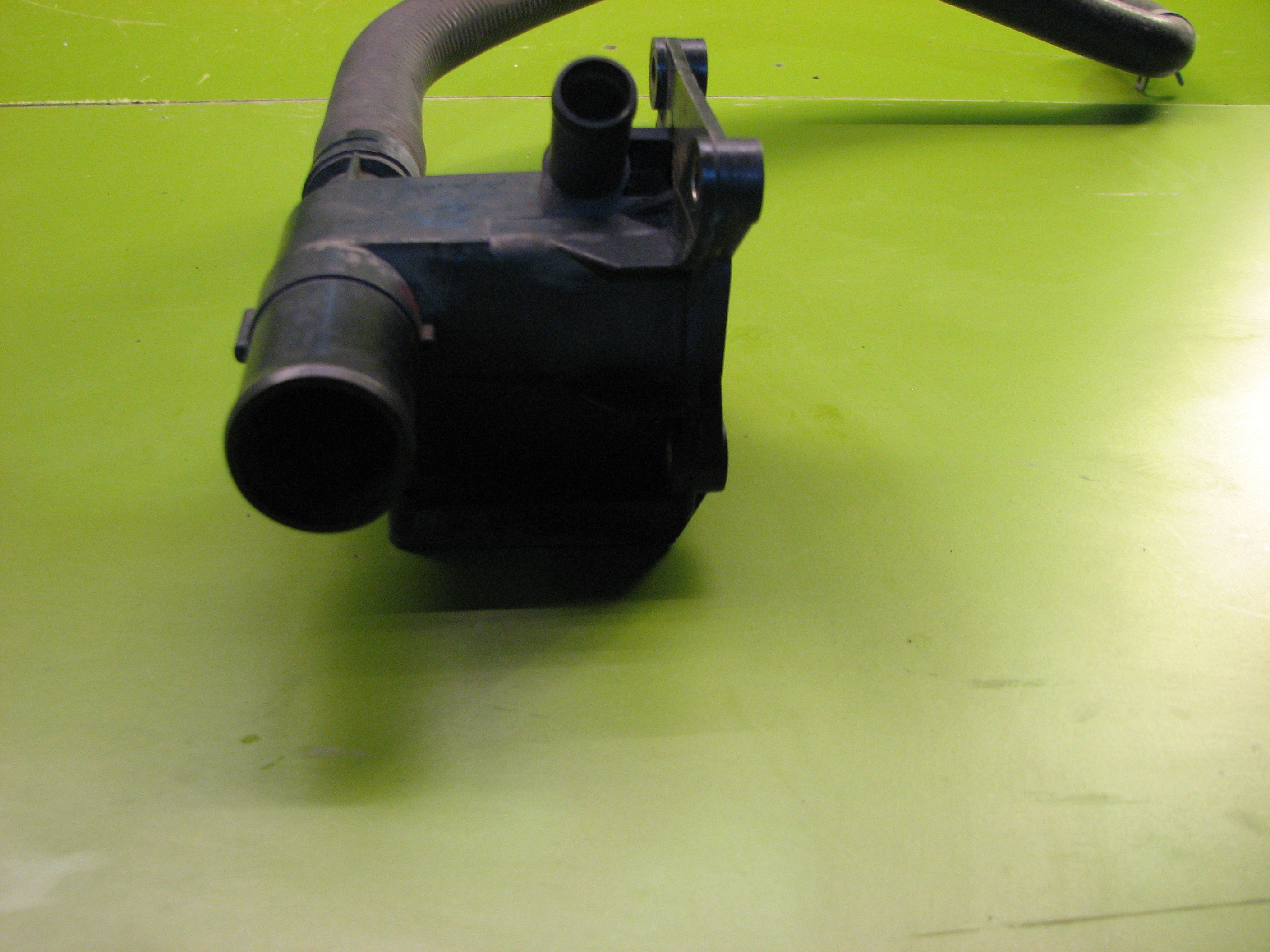 خروجی آب مزدا