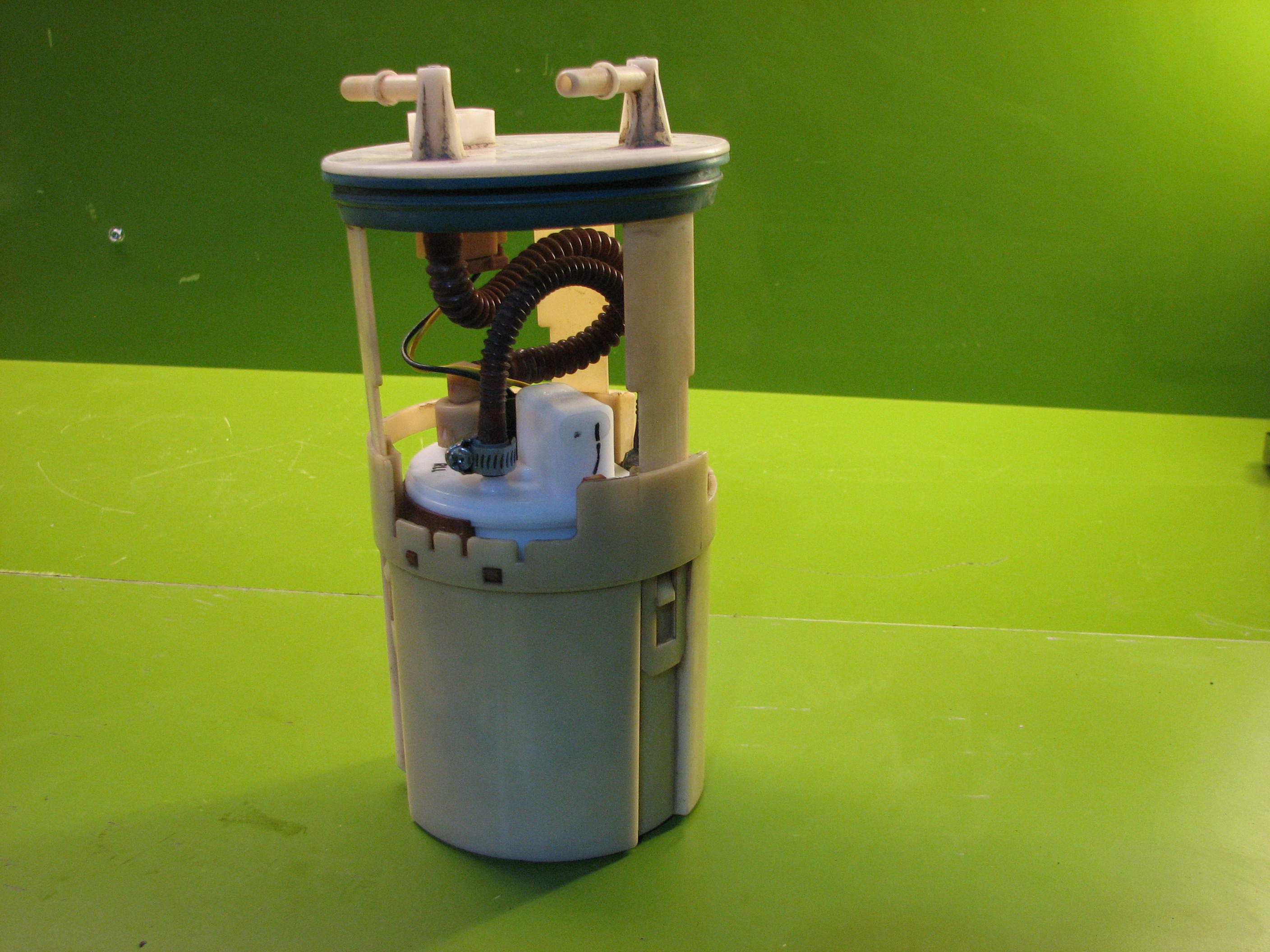 پمپ بنزین سانتافه (1)