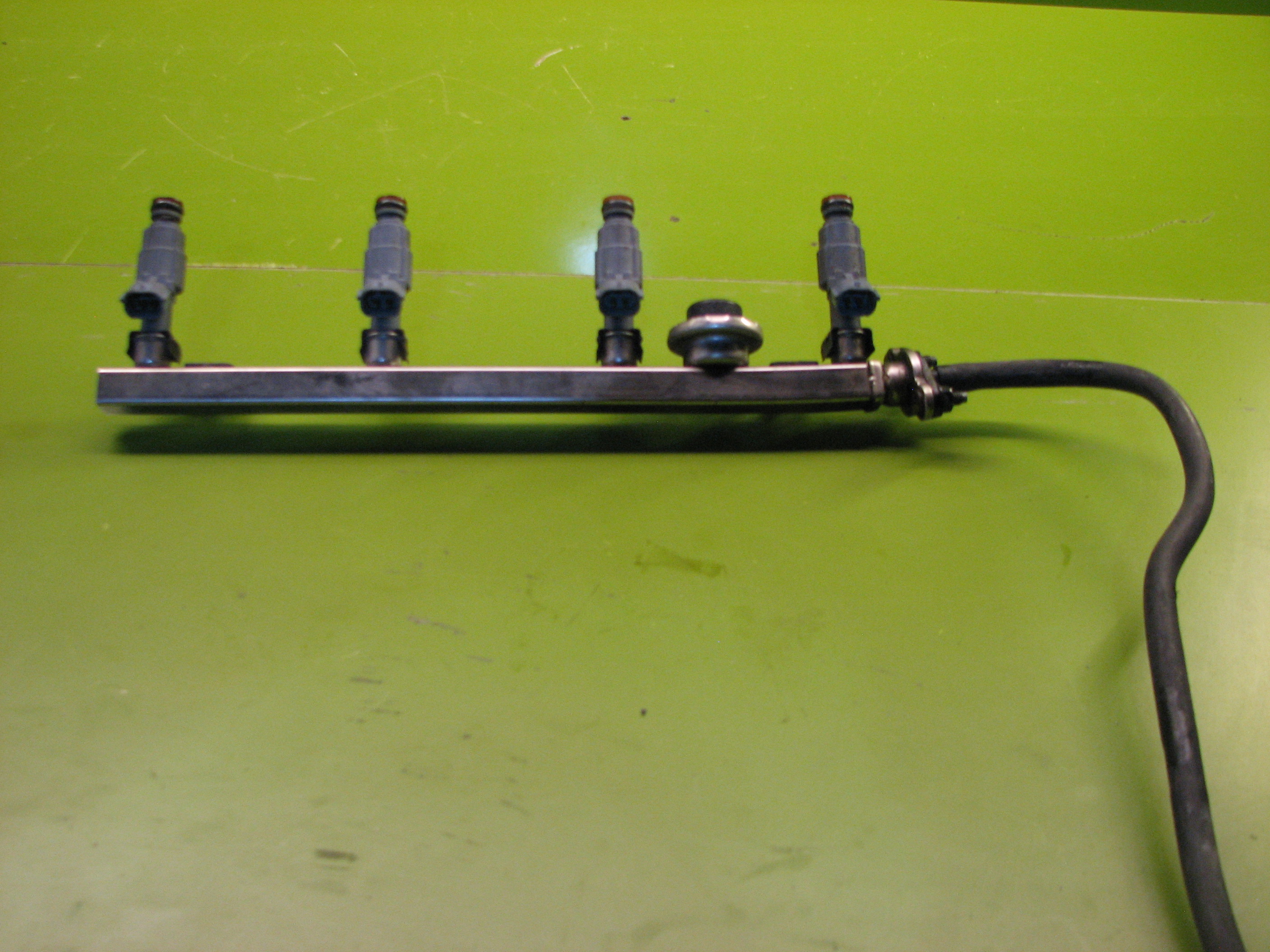 ریل سوخت  و انژکتور توسان 2006