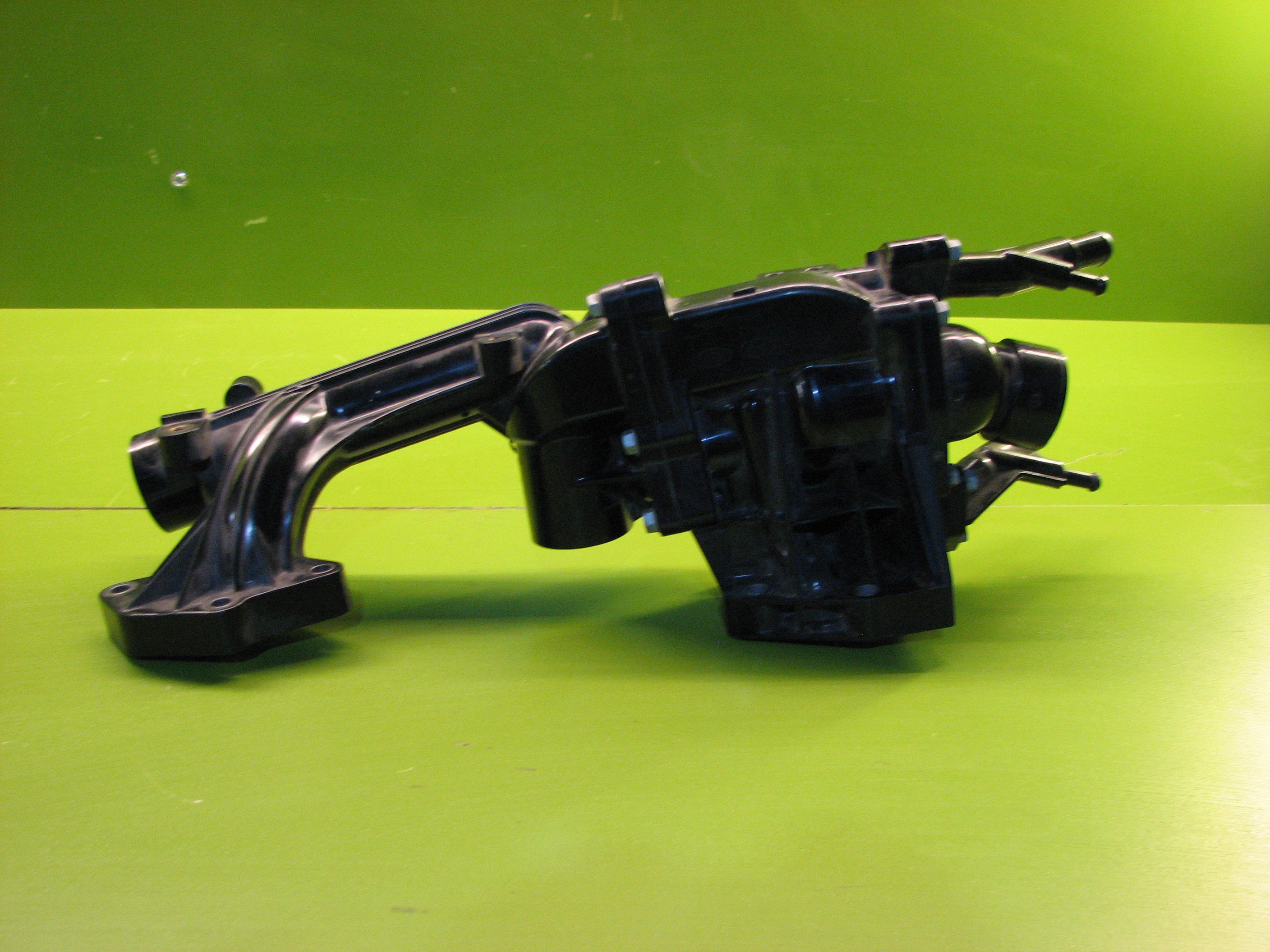 حوزینگ ترموستات  جنسیس سدان GDI