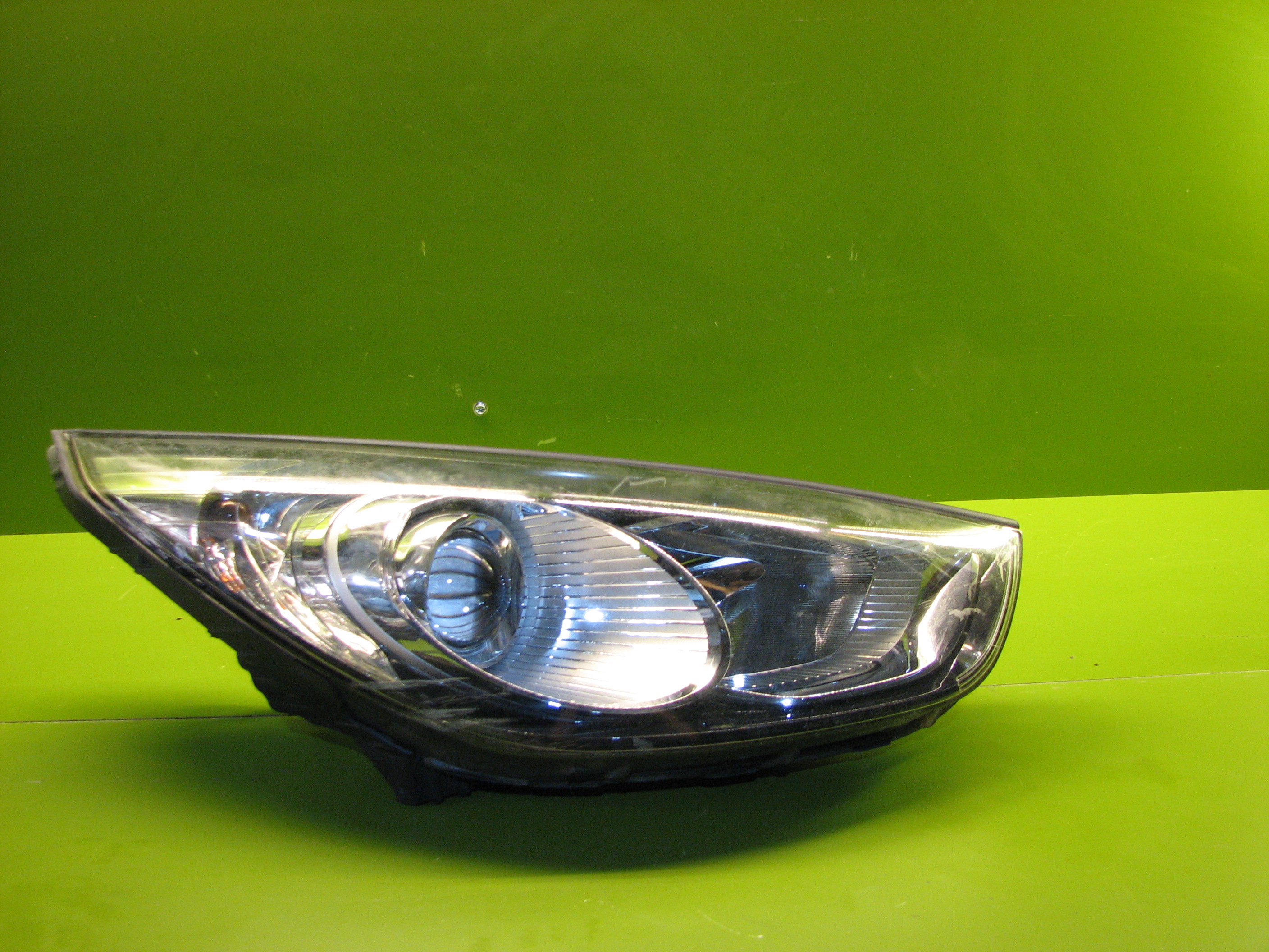 چراغ جلوی توسان