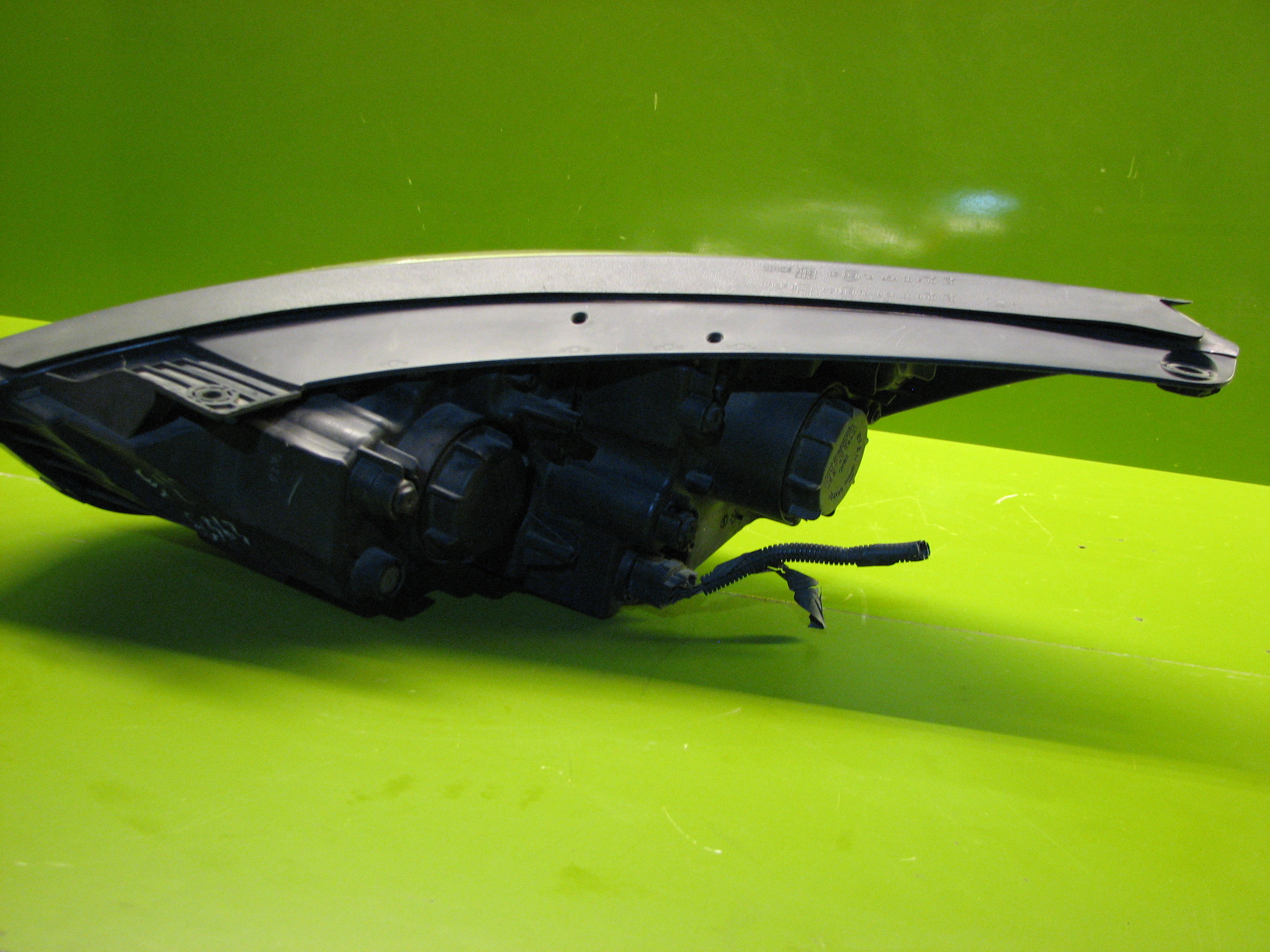 چراغ جلوی توسان