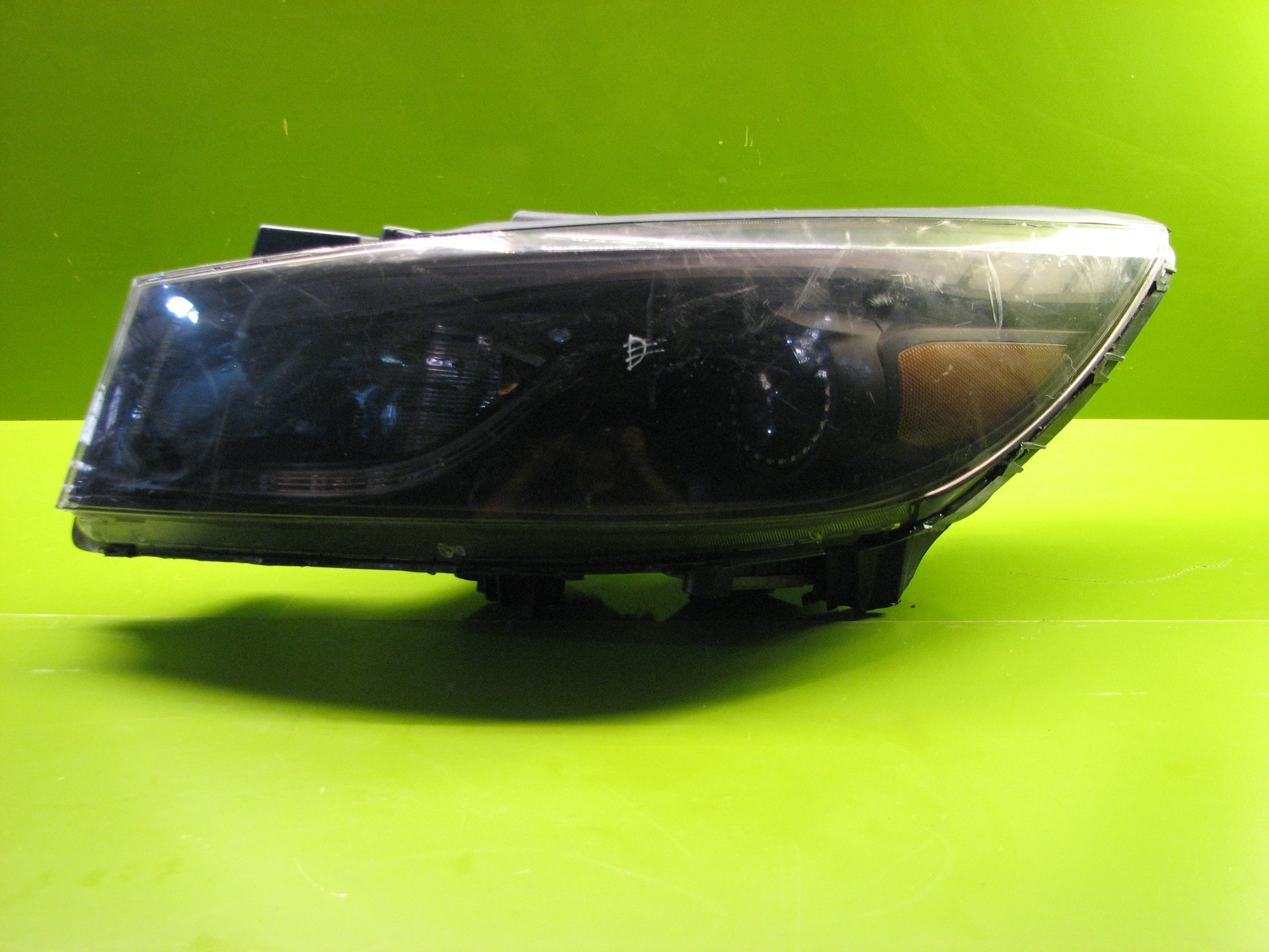 چراغ جلوی کارنیوال