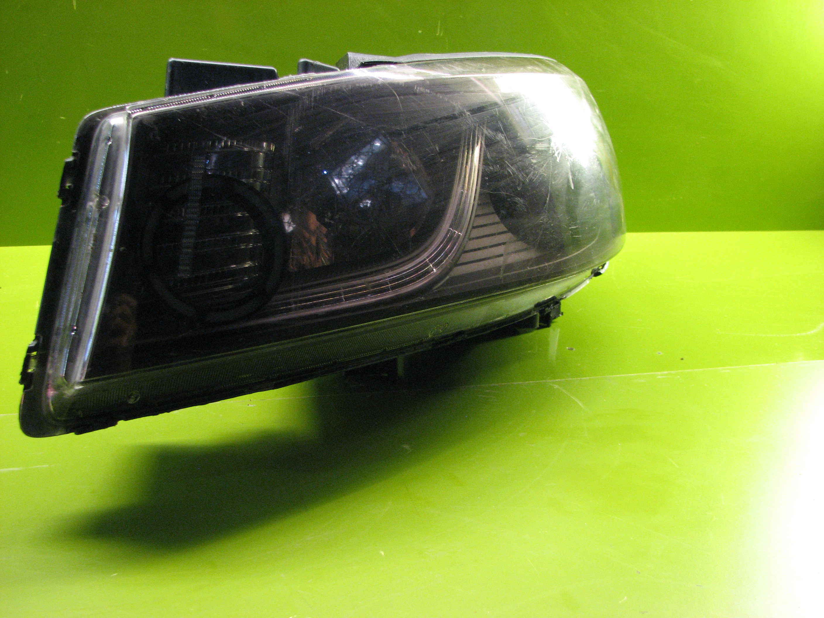 چراغ جلوی کارنیوال