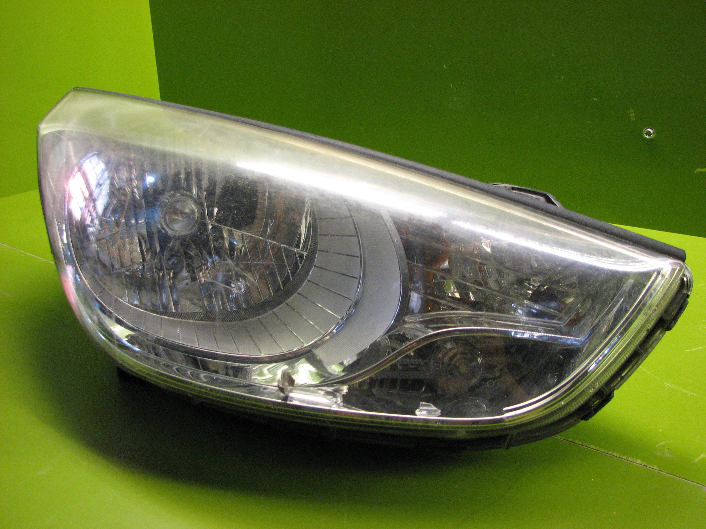 چراغ جلوی توسان(2)