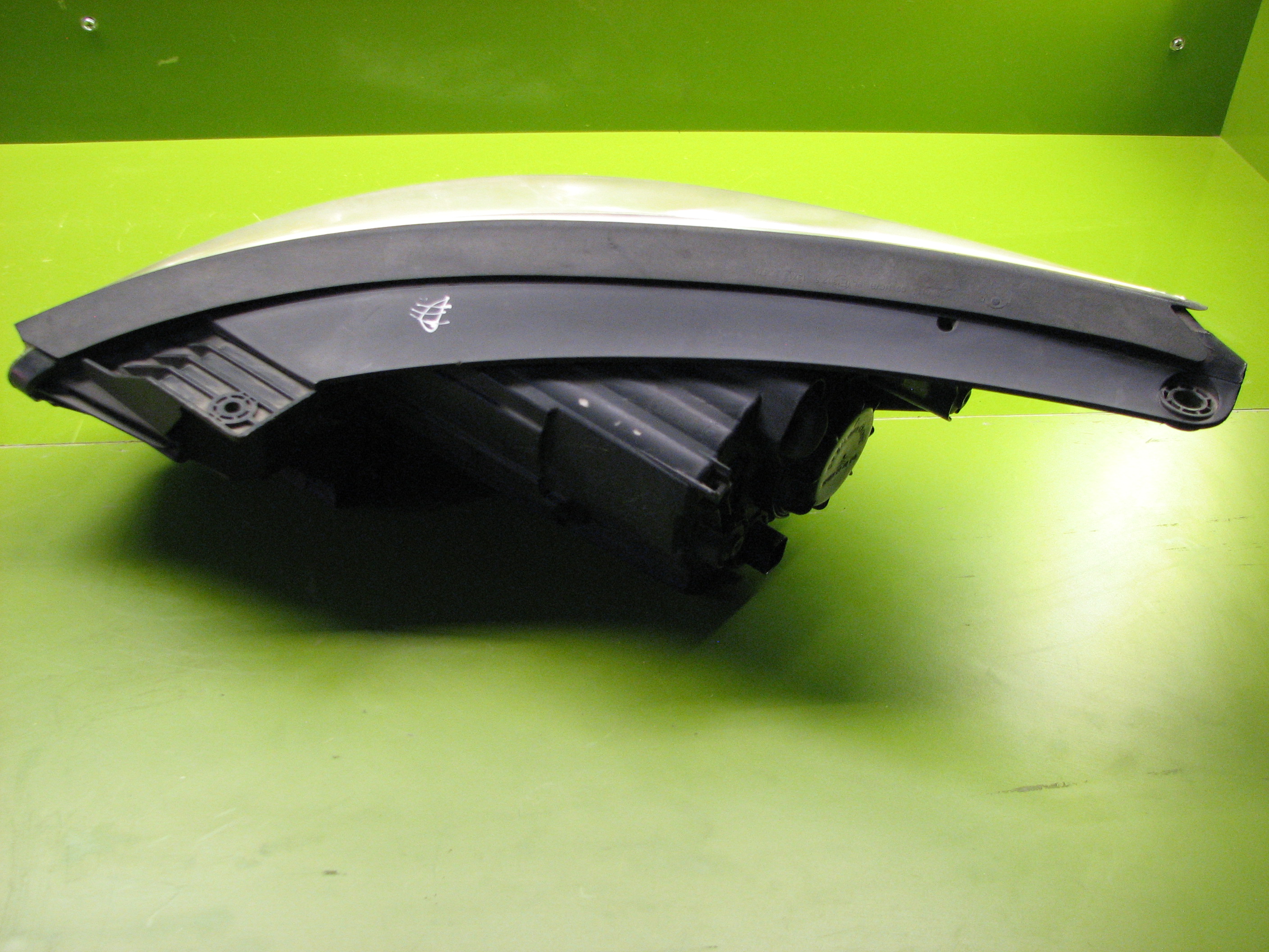 چراغ جلوی توسان(2)