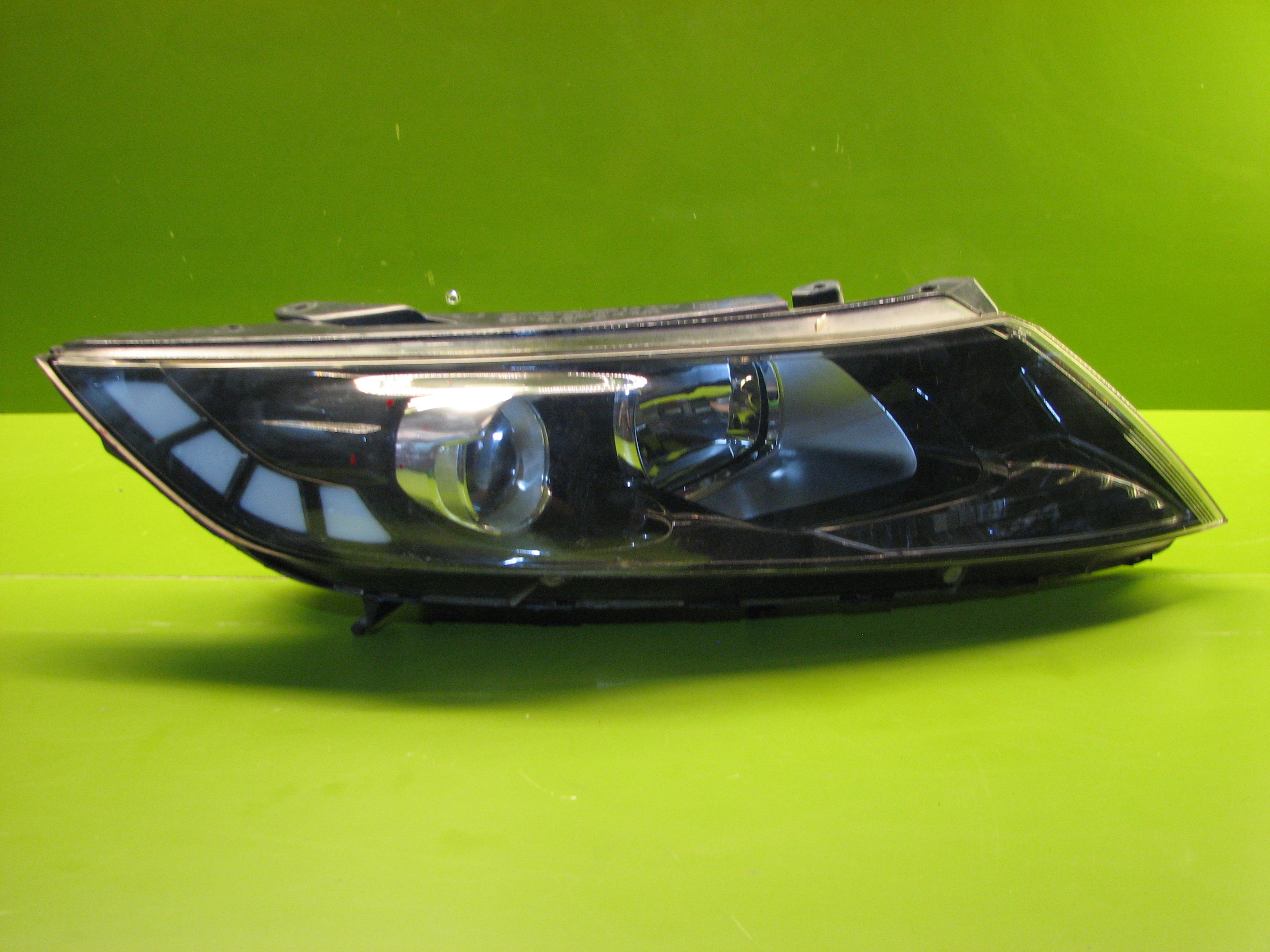 چراغ جلوی اپتیما(1)