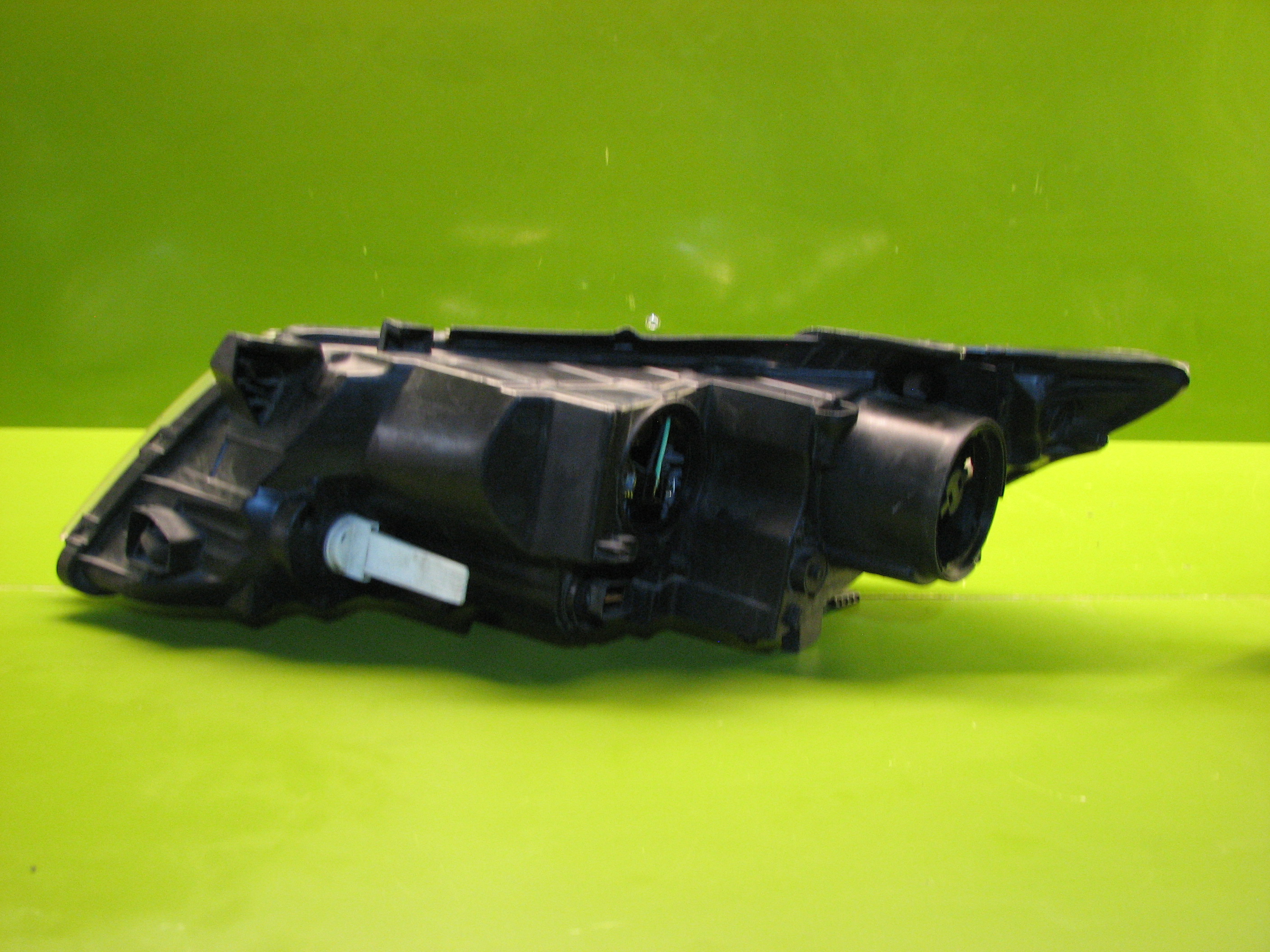 چراغ جلوی راست اپتیما 