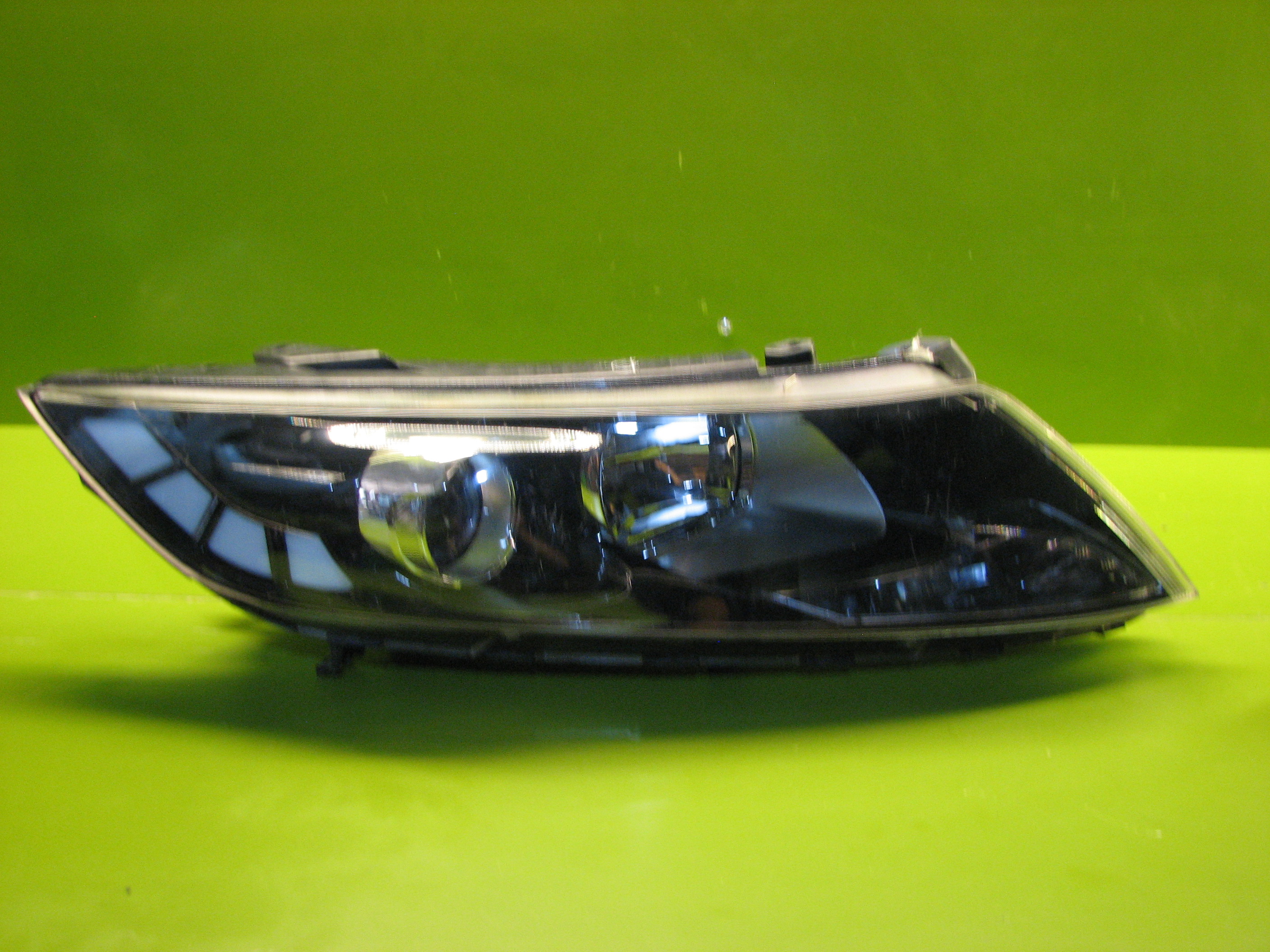 چراغ جلوی راست اپتیما(1)